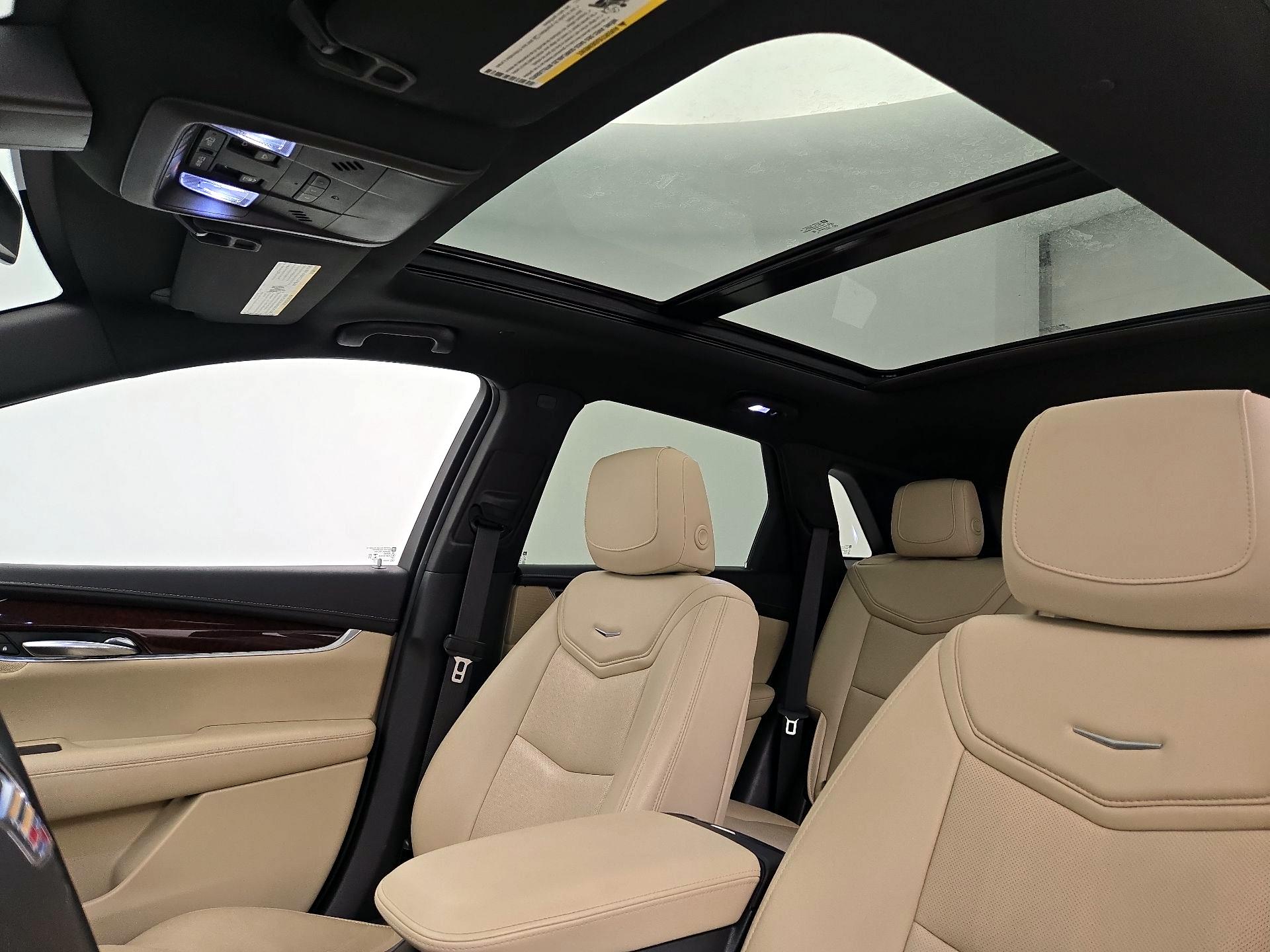 Thumbnail: 2019 Cadillac XT5 - 20