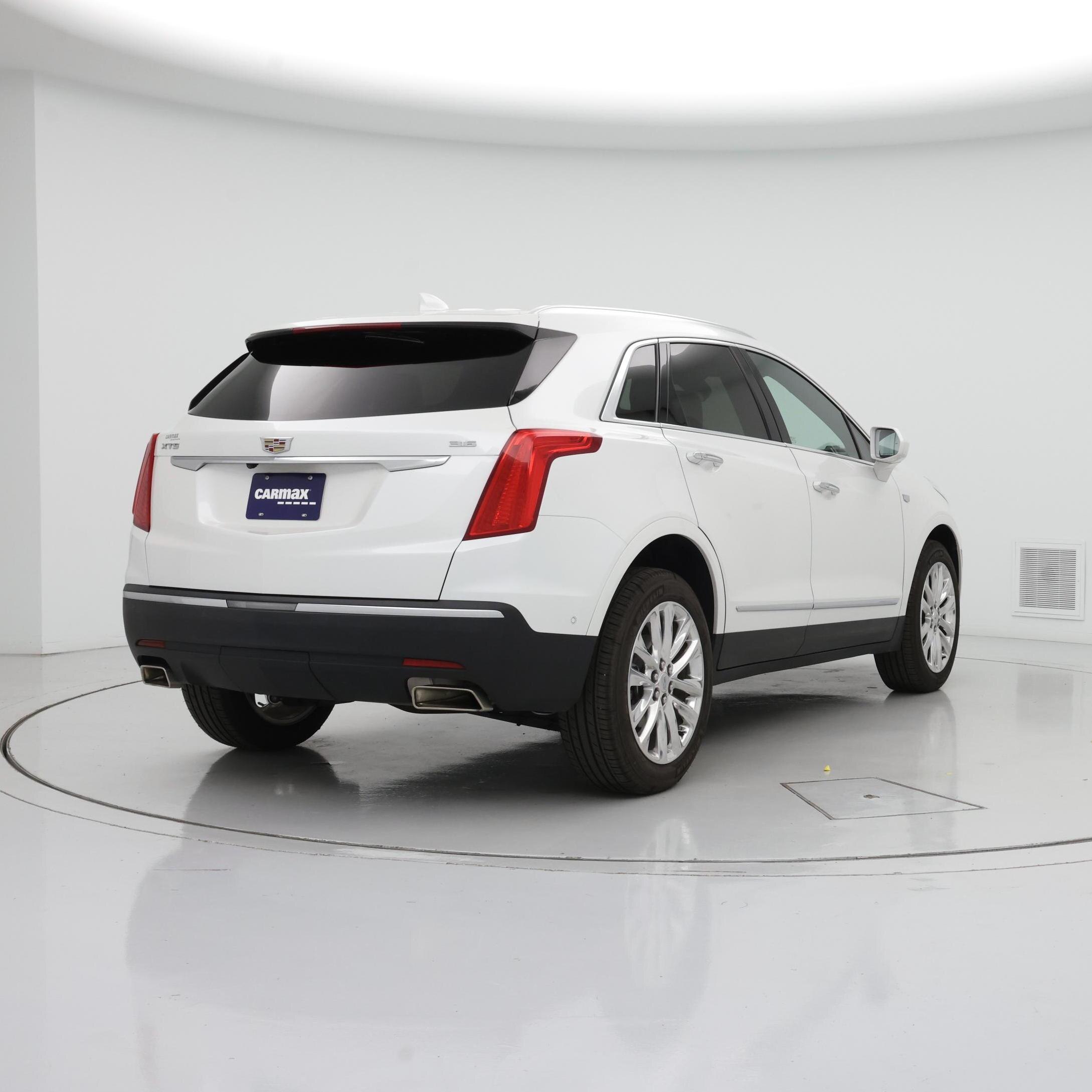 Thumbnail: 2019 Cadillac XT5 - 8