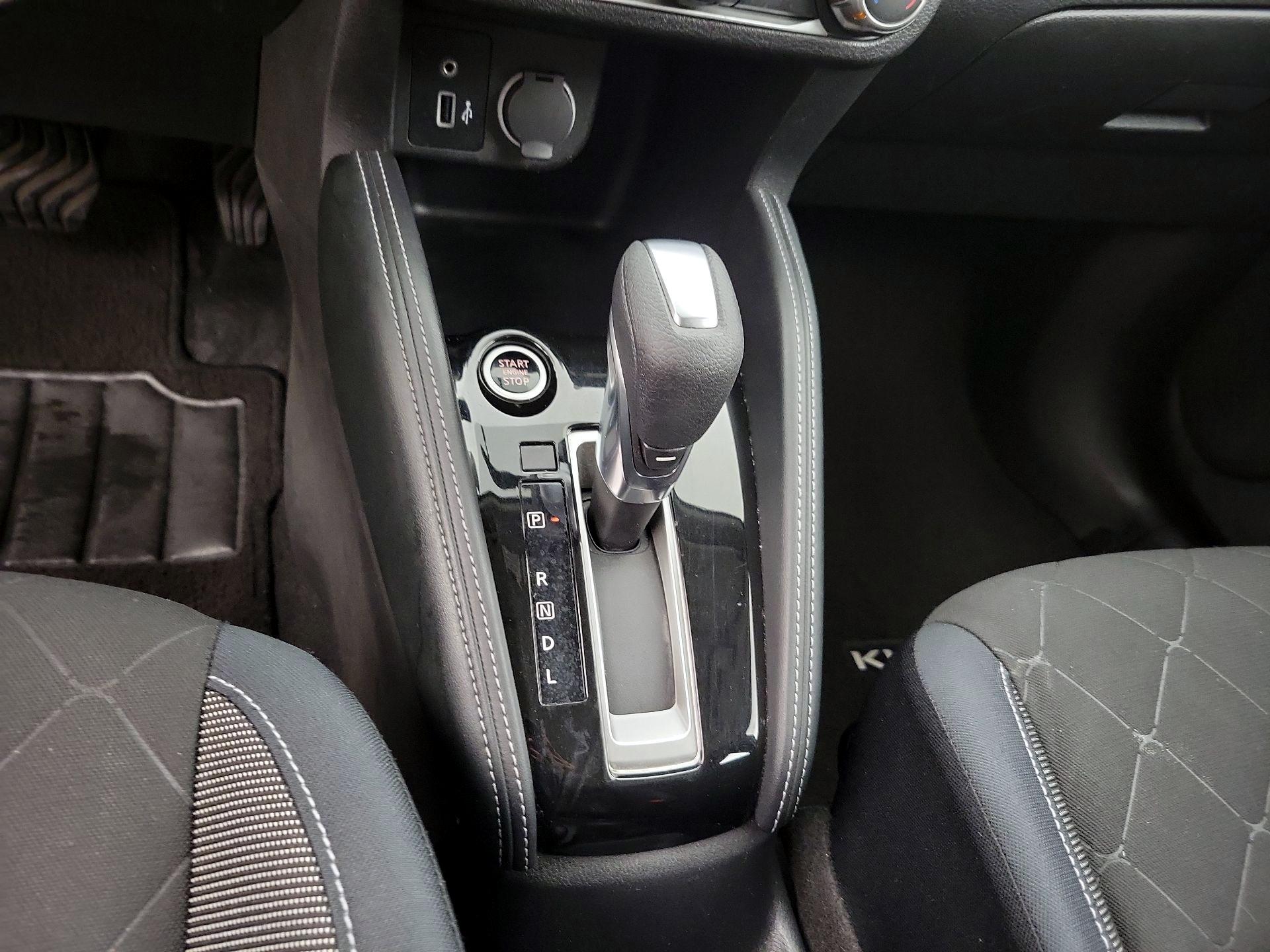 Thumbnail: 2018 Nissan Kicks - 17