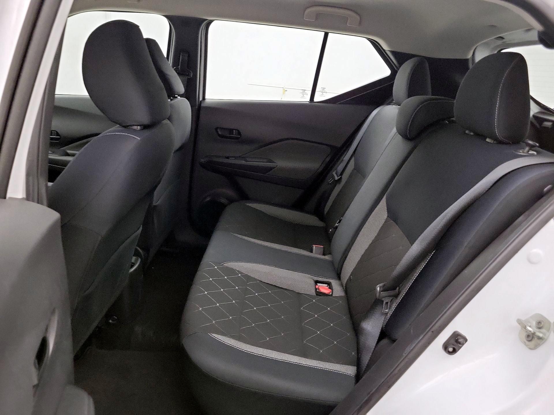 Thumbnail: 2018 Nissan Kicks - 19