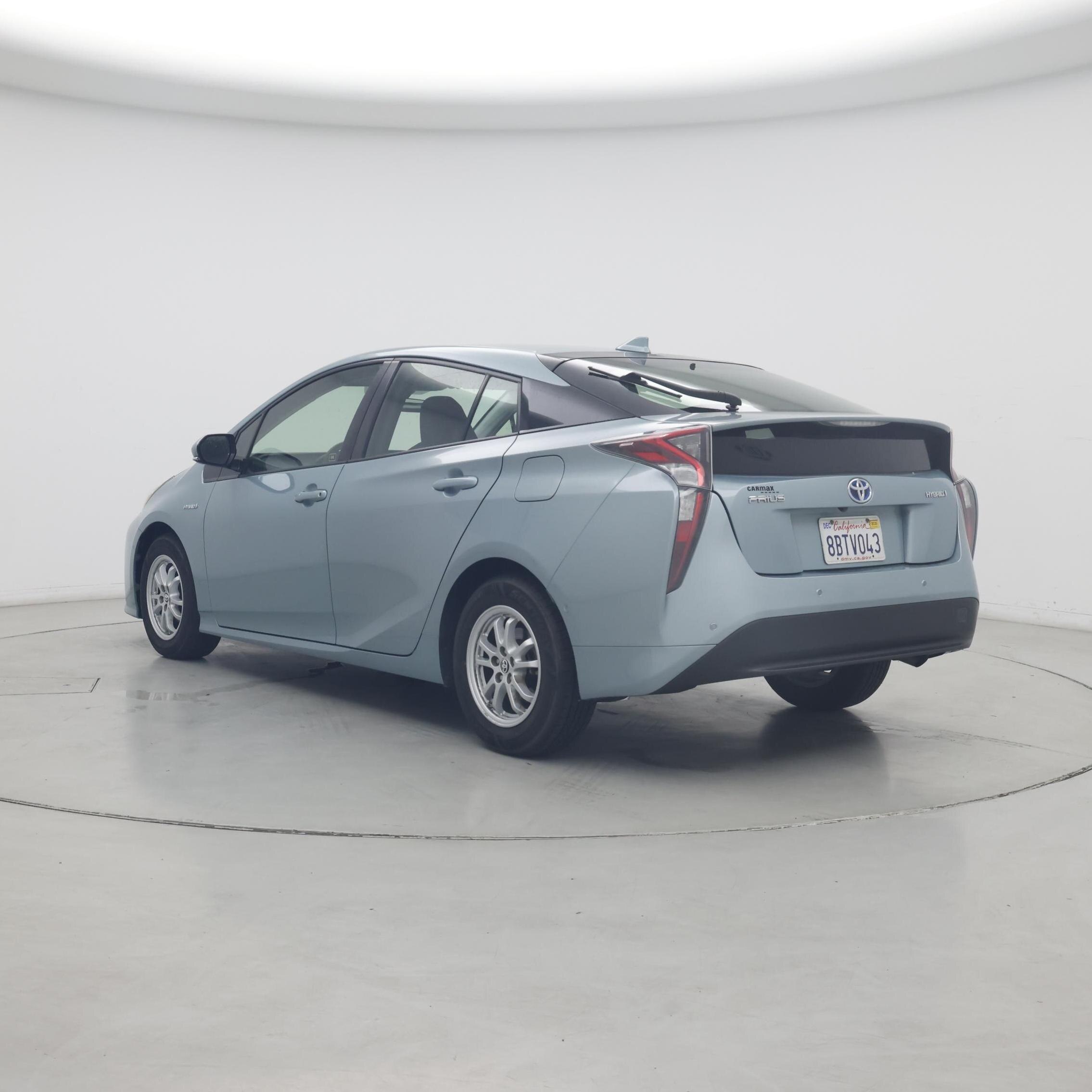 Thumbnail: 2017 Toyota Prius - 2