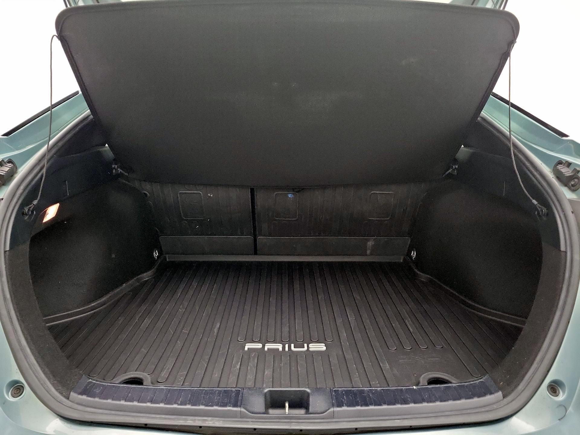 Thumbnail: 2017 Toyota Prius - 20