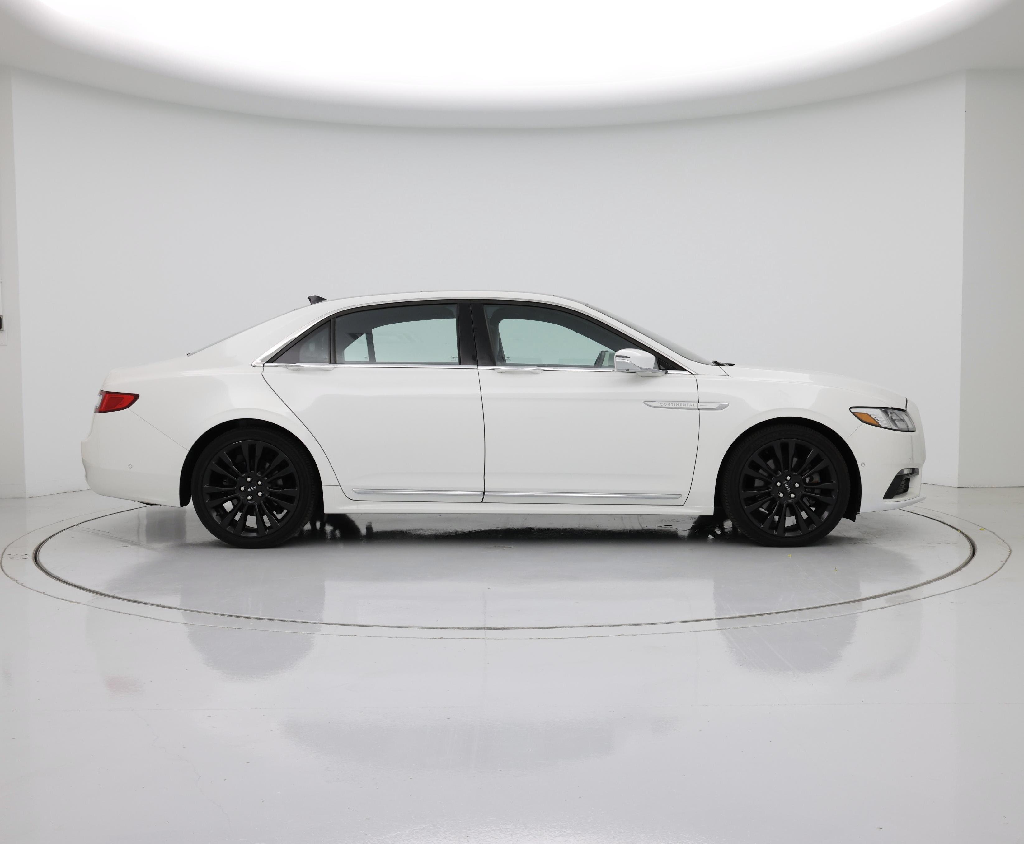 Thumbnail: 2020 Lincoln Continental - 7
