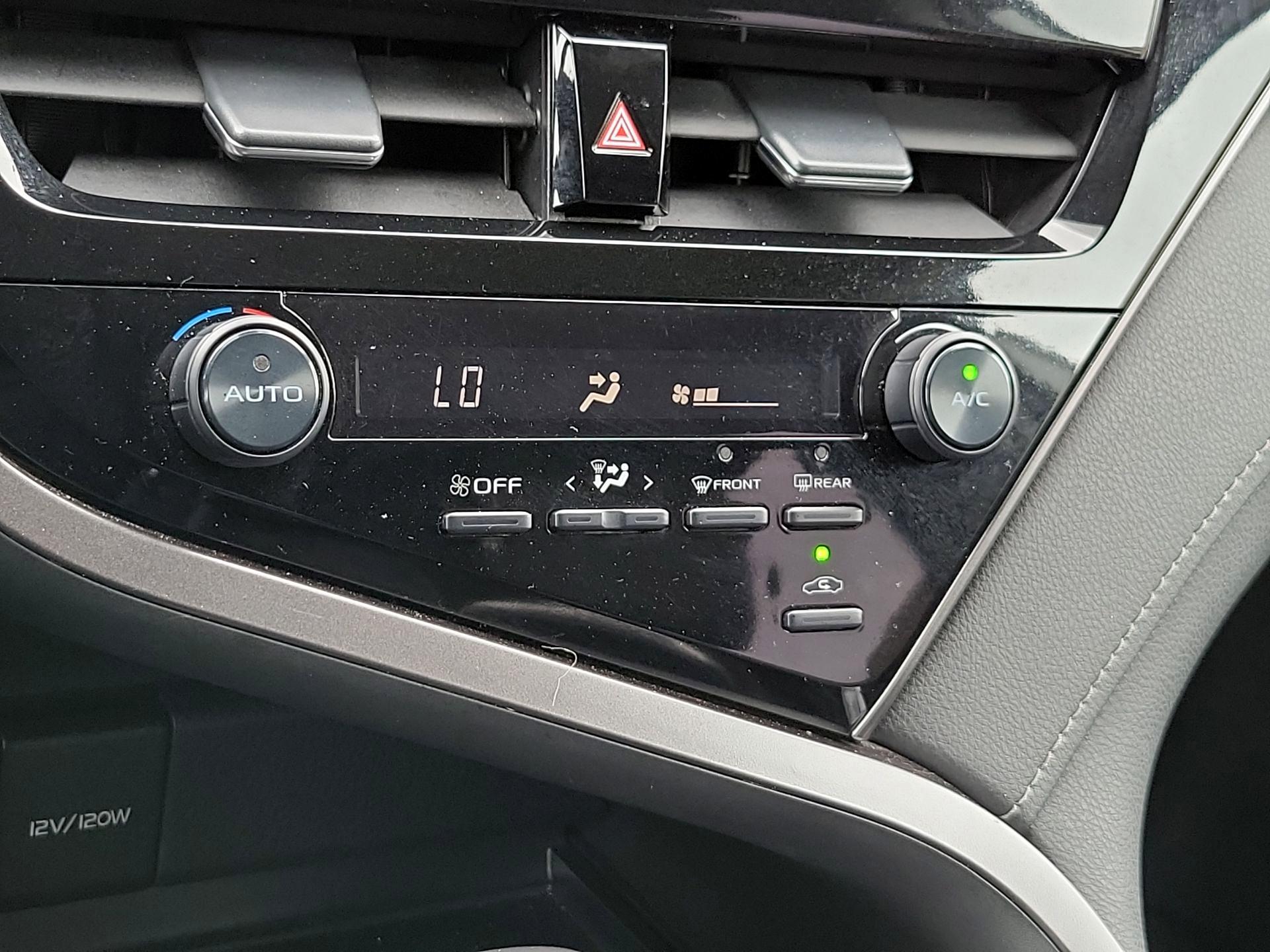 Thumbnail: 2021 Toyota Camry - 16