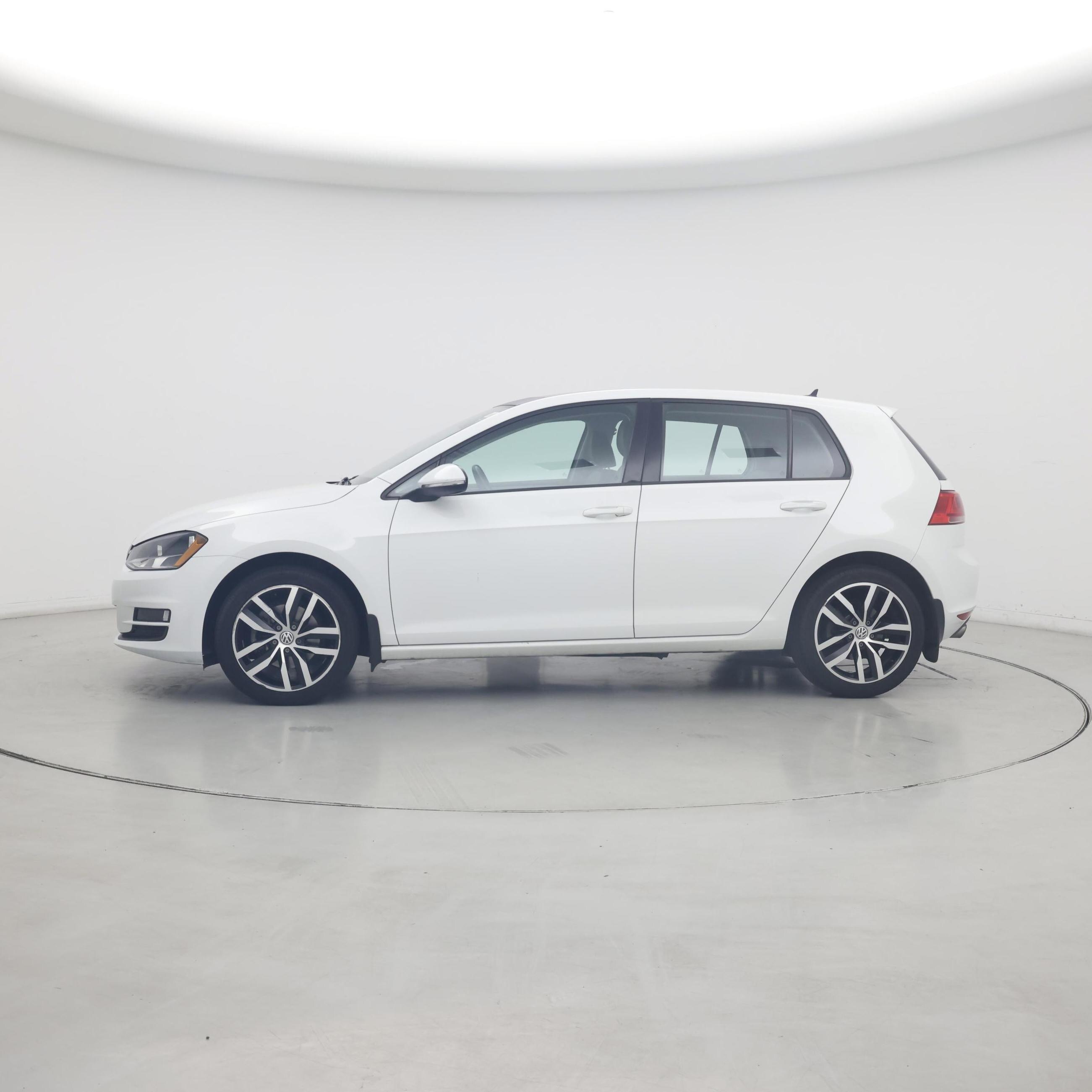 Thumbnail: 2016 Volkswagen Golf - 3