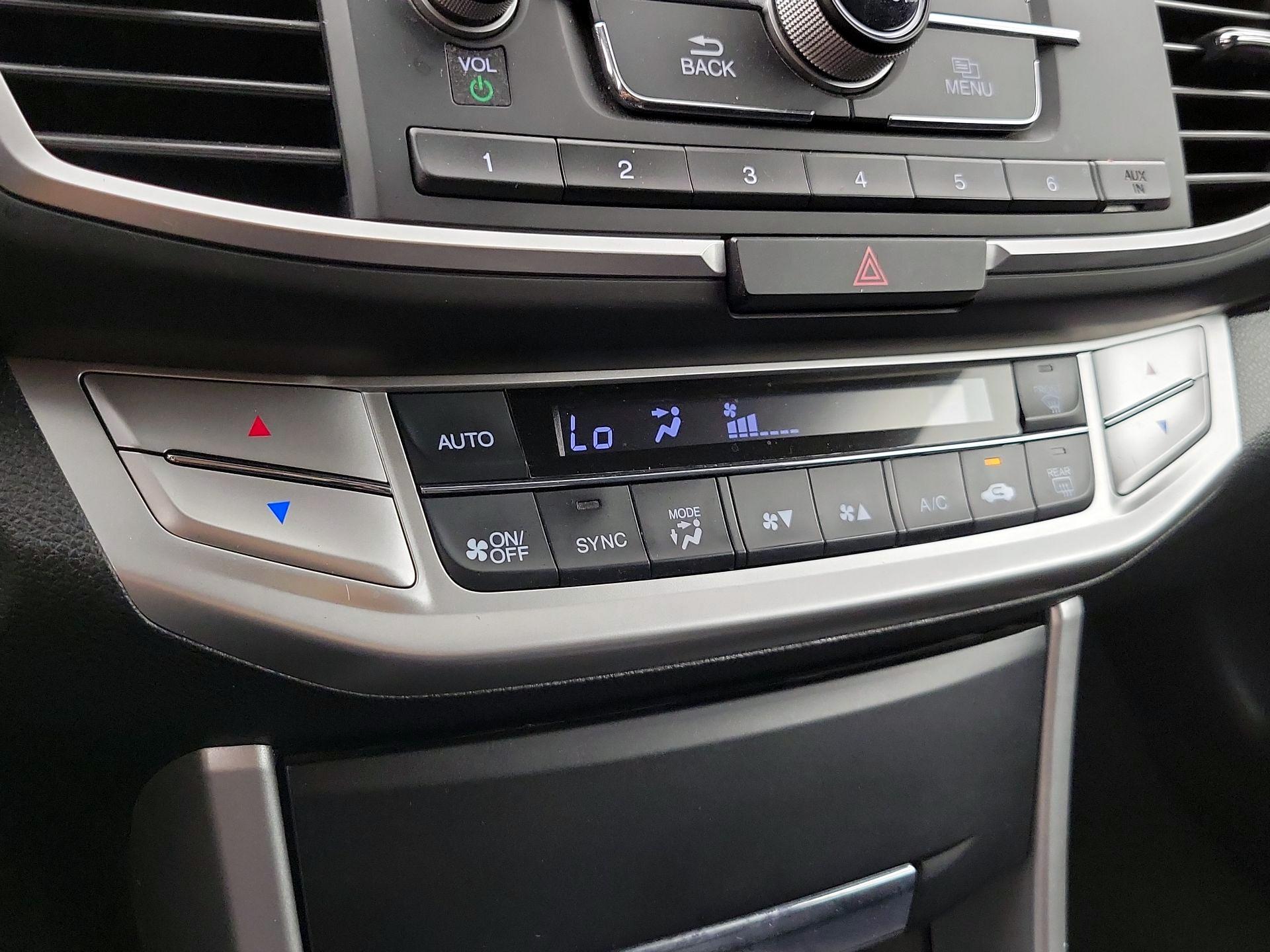 Thumbnail: 2015 Honda Accord - 16