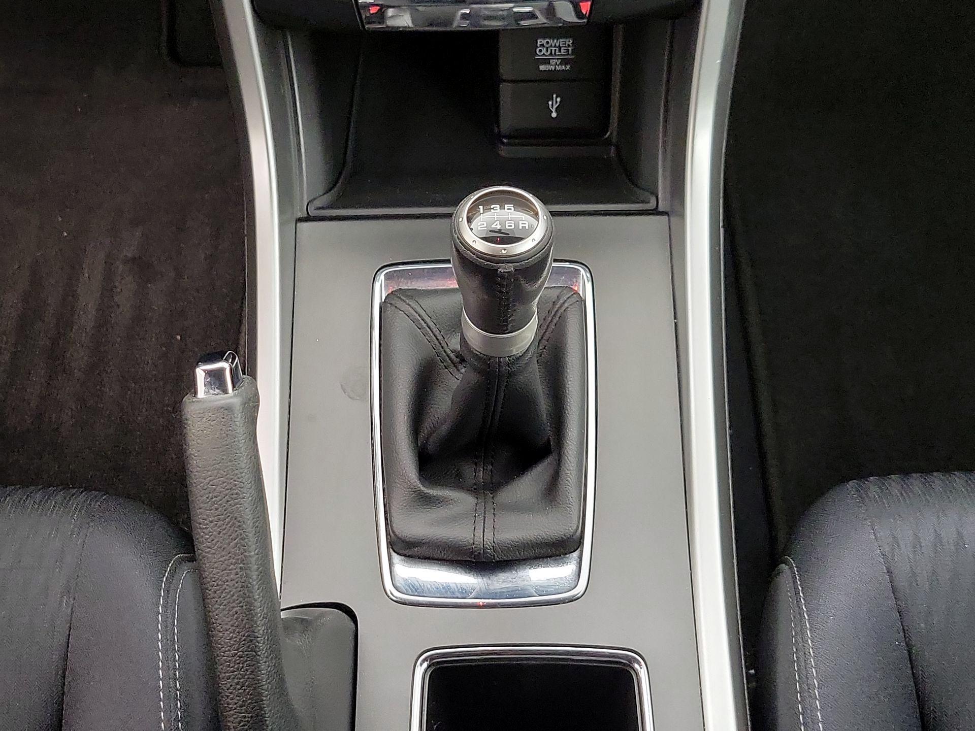 Thumbnail: 2015 Honda Accord - 17
