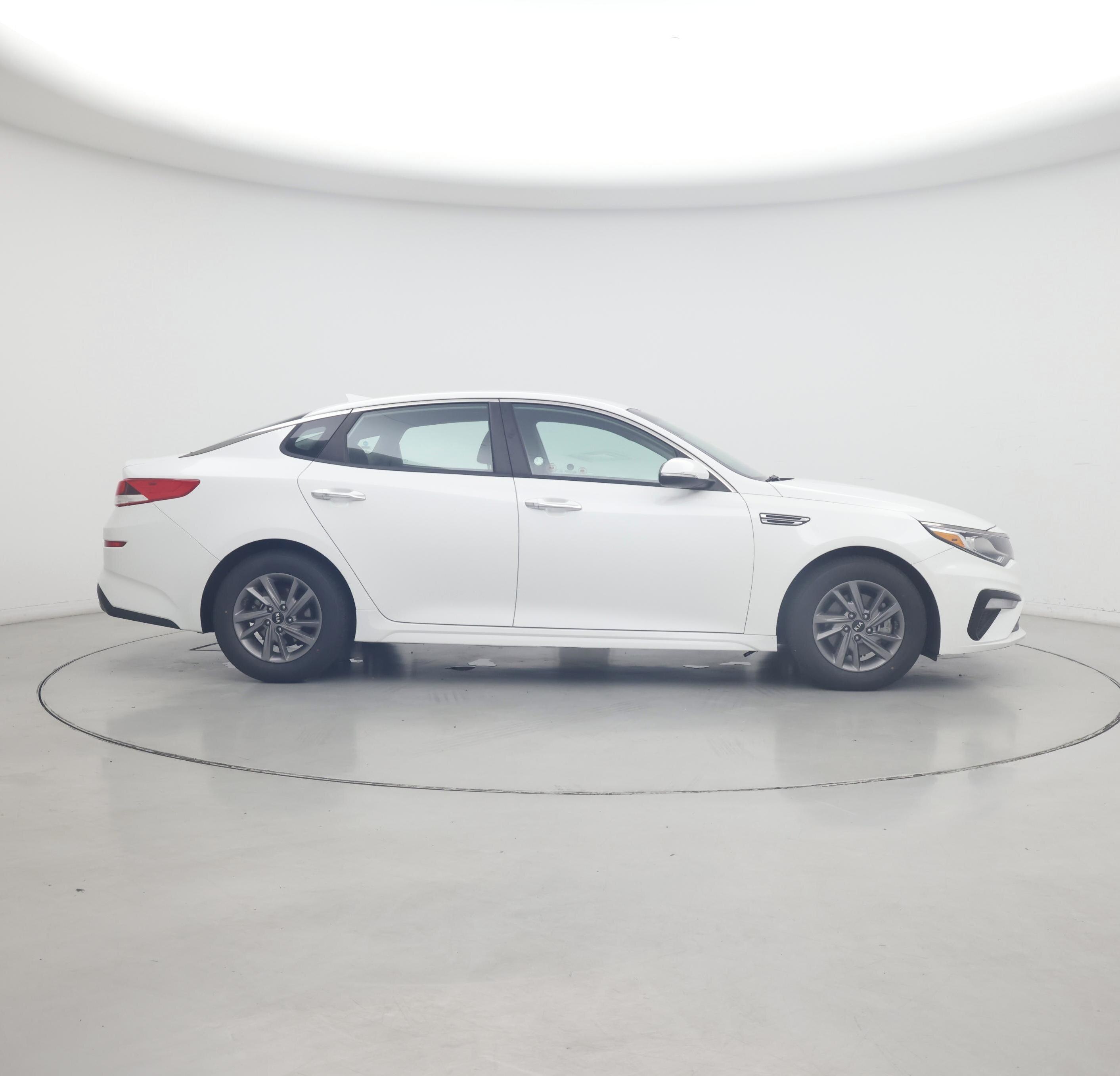 Thumbnail: 2020 Kia Optima - 7