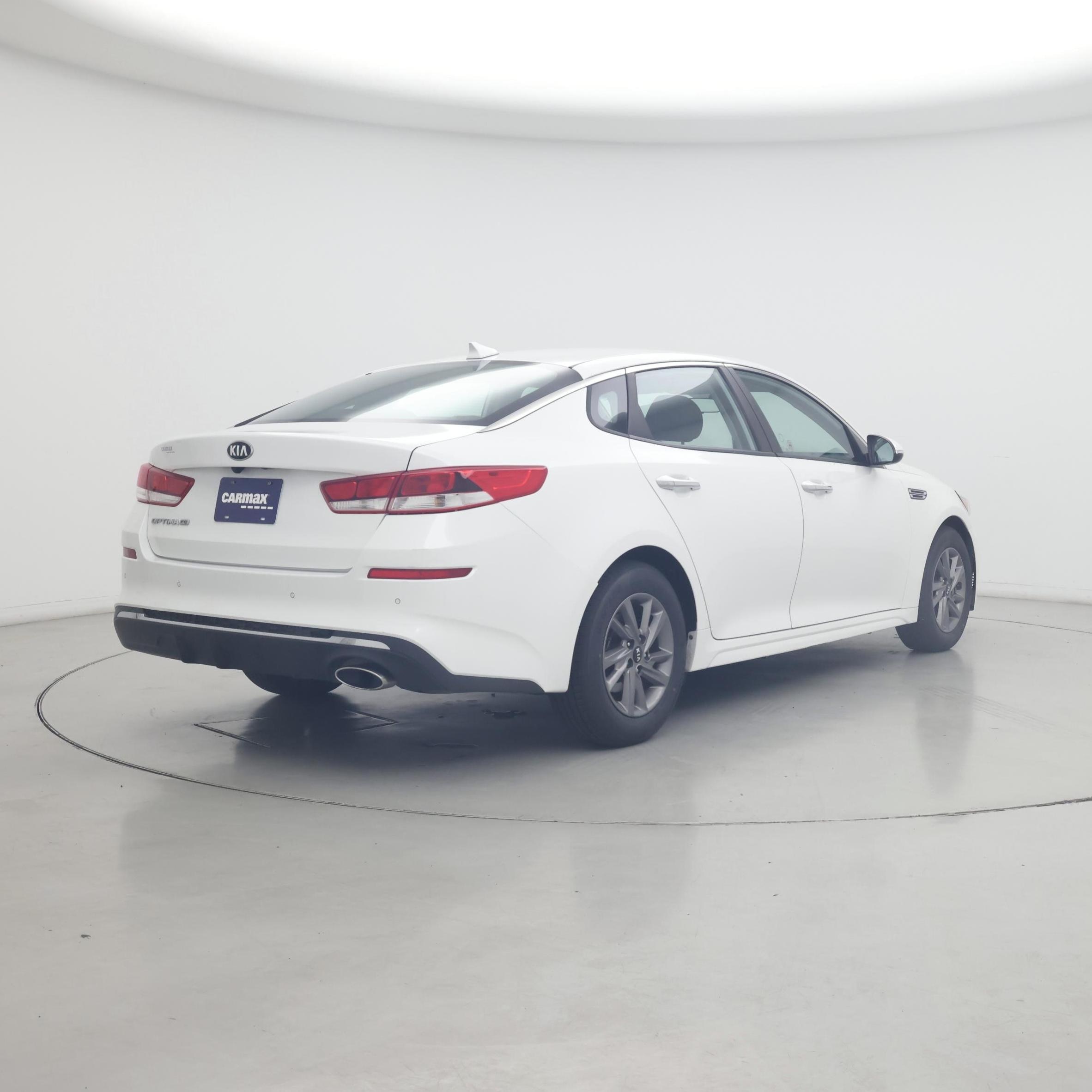 Thumbnail: 2020 Kia Optima - 8
