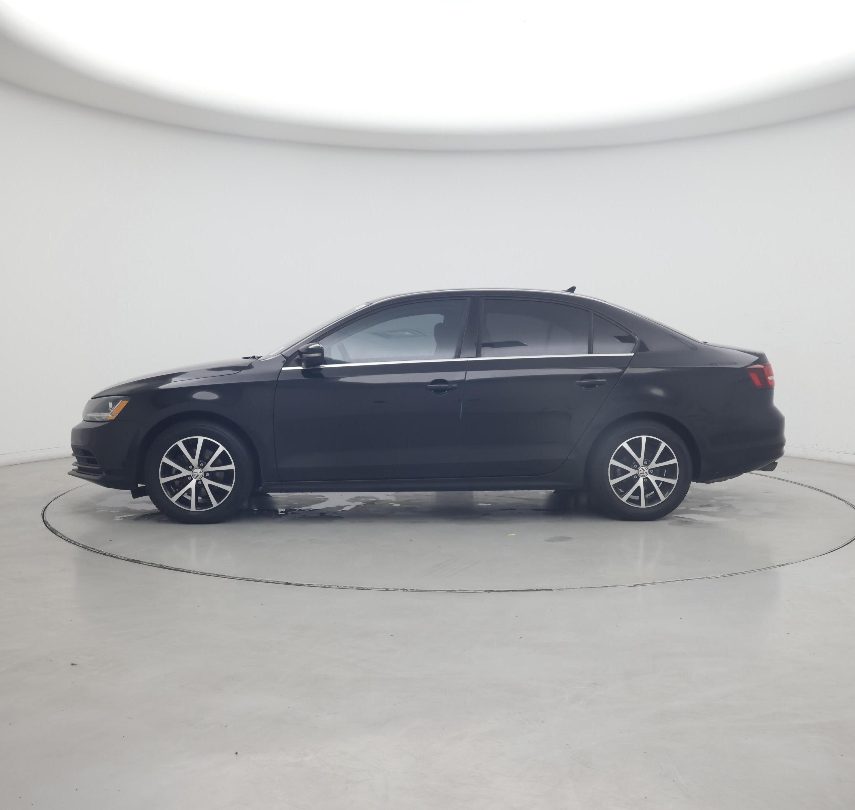 Thumbnail: 2017 Volkswagen Jetta - 3