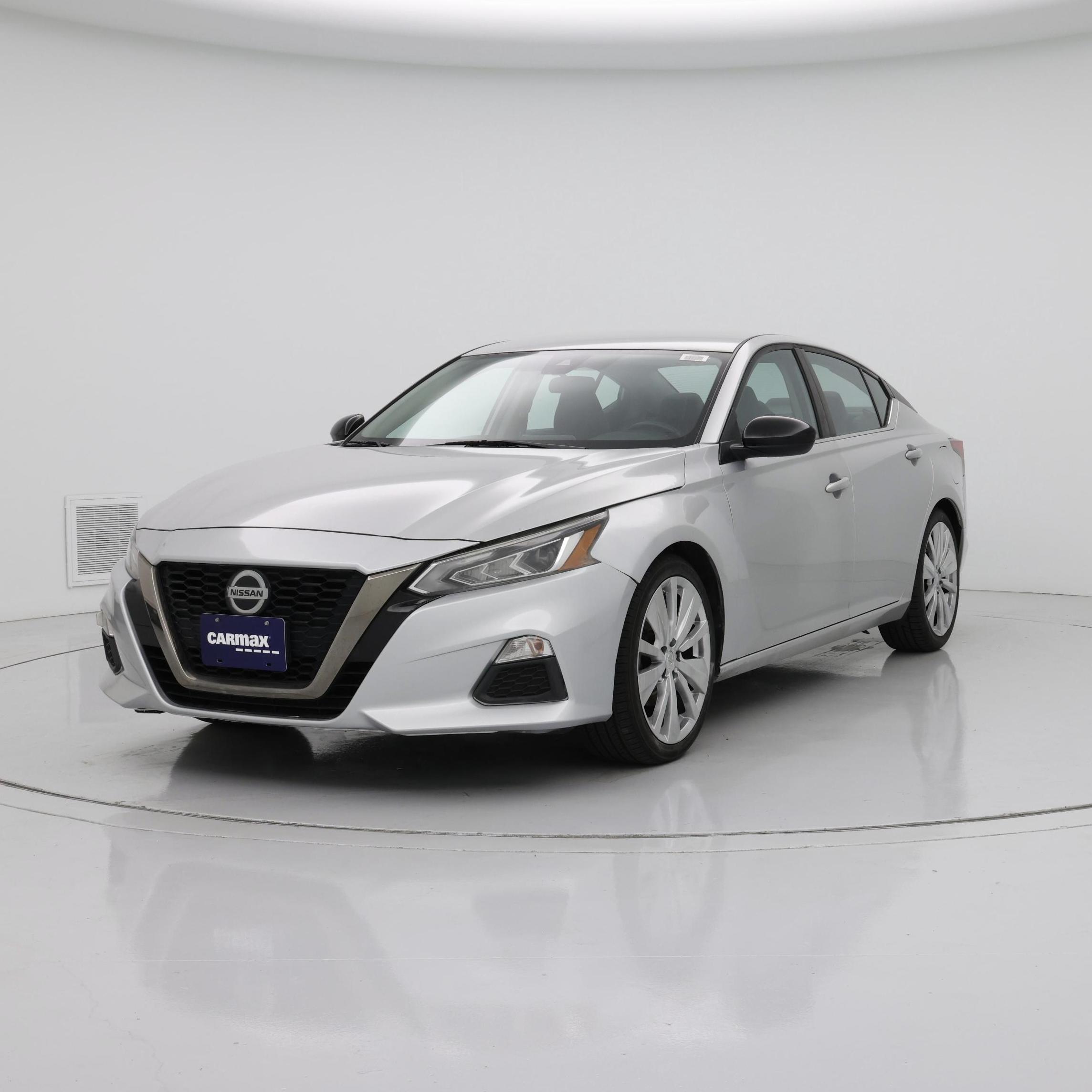 Thumbnail: 2020 Nissan Altima - 4