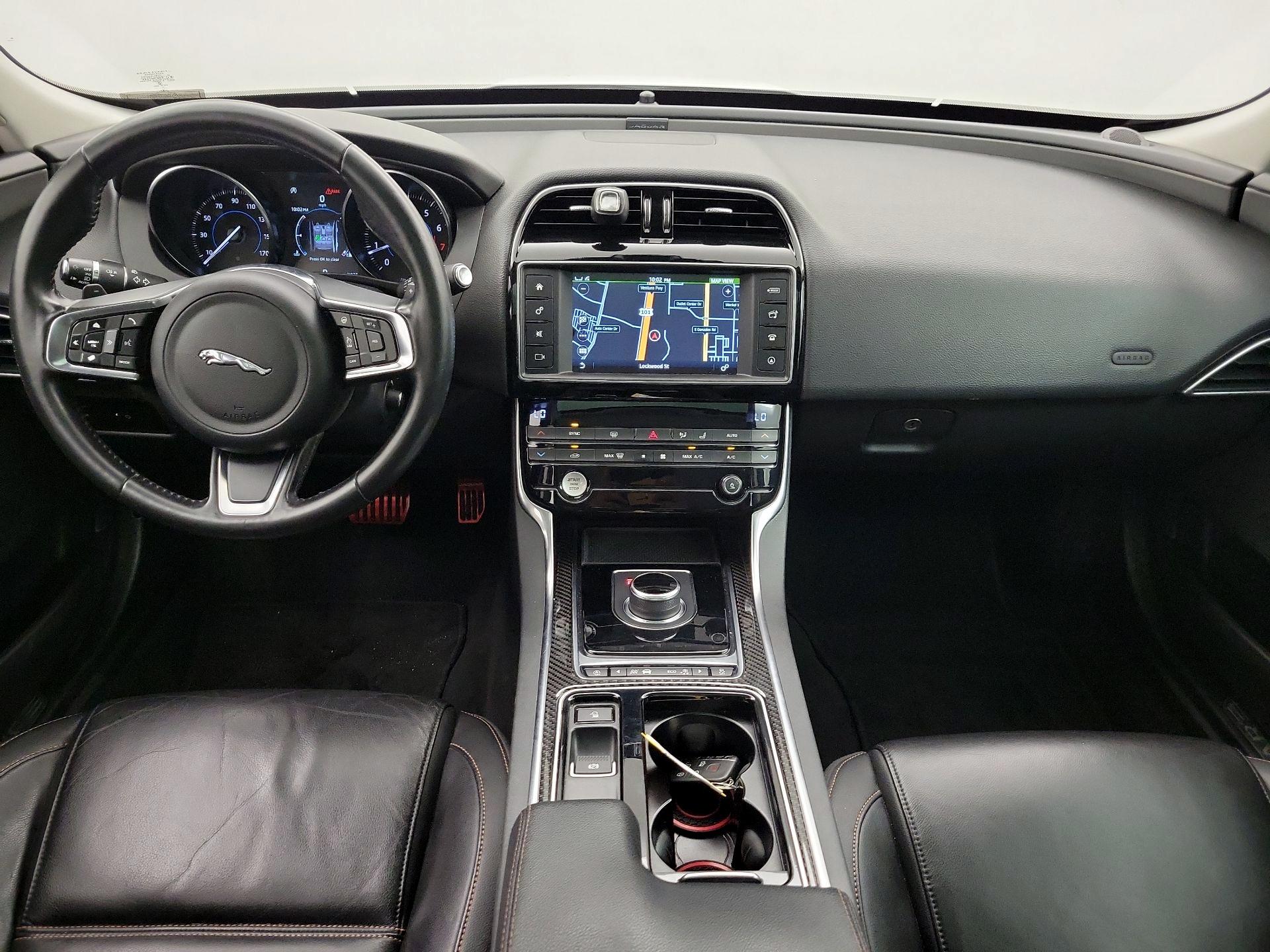 Thumbnail: 2018 Jaguar XE - 9