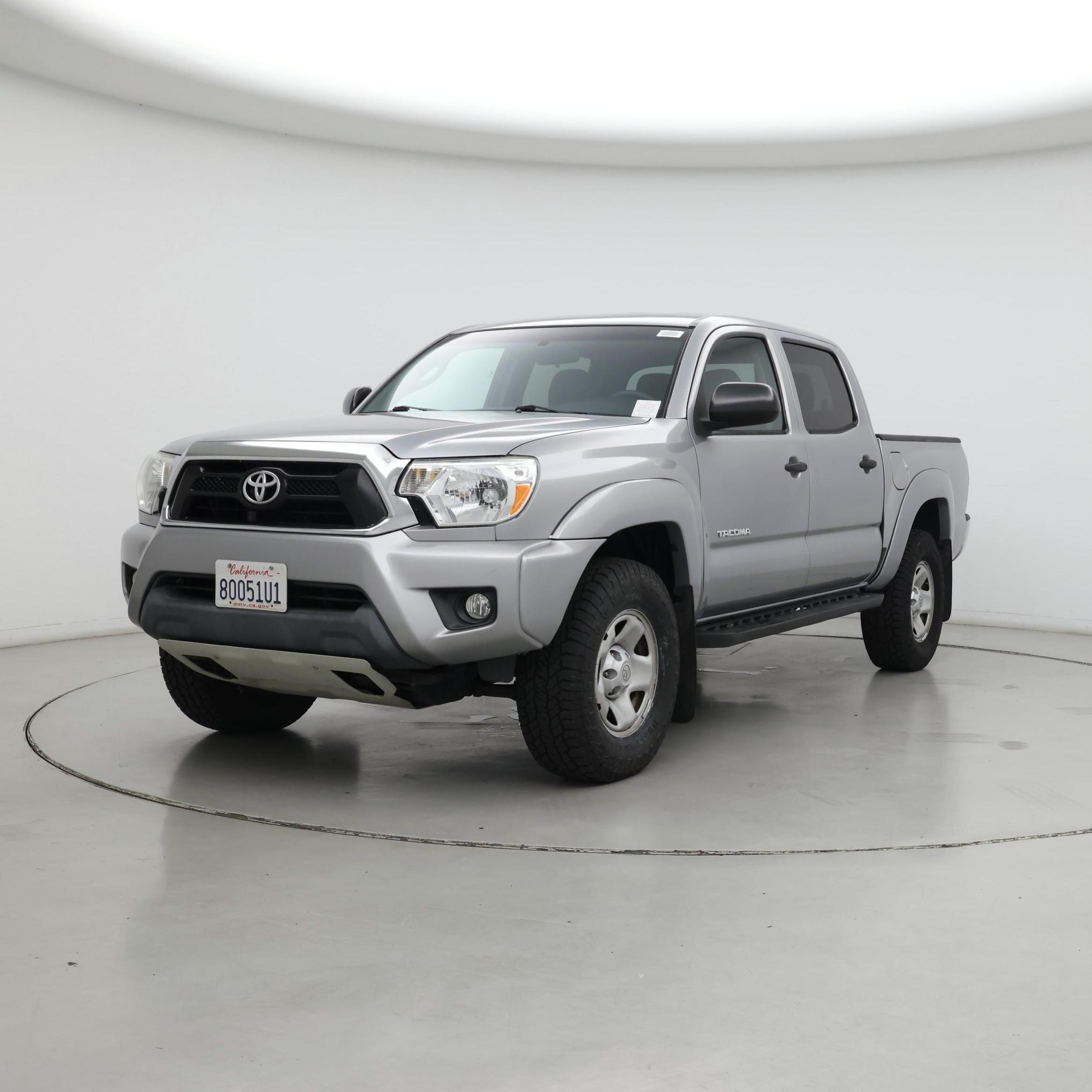 Thumbnail: 2015 Toyota Tacoma - 4