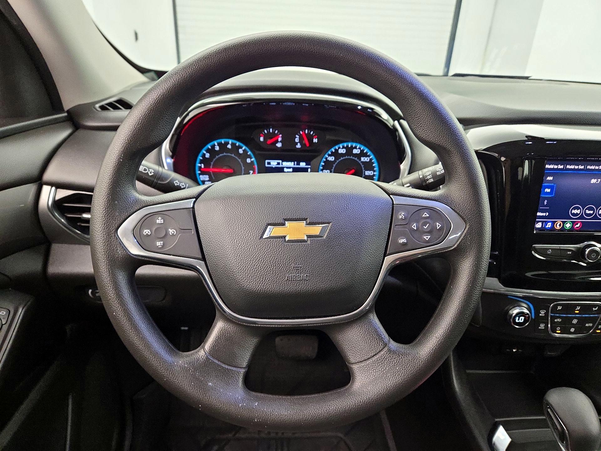 Thumbnail: 2021 Chevrolet Traverse - 10