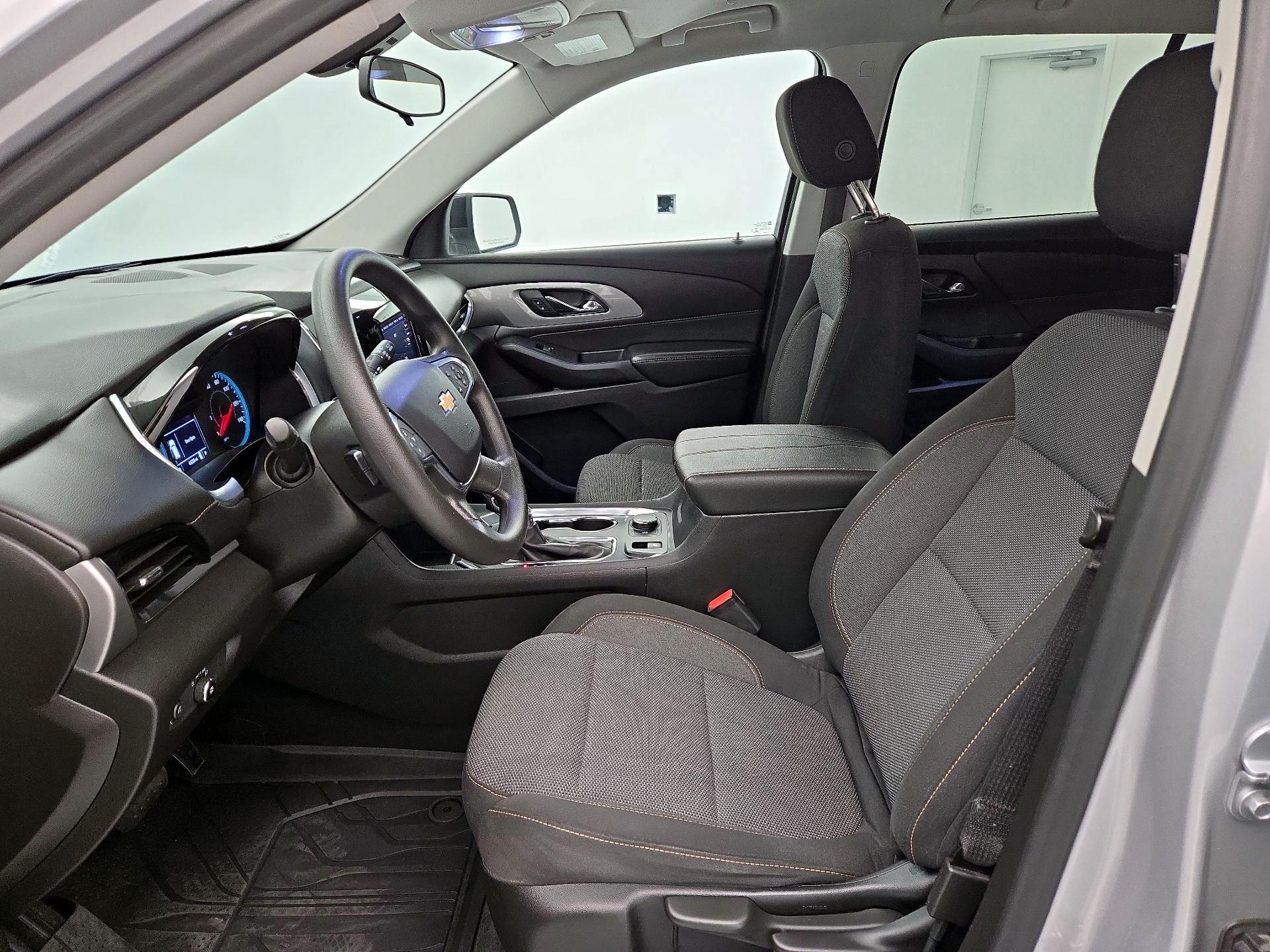 Thumbnail: 2021 Chevrolet Traverse - 11