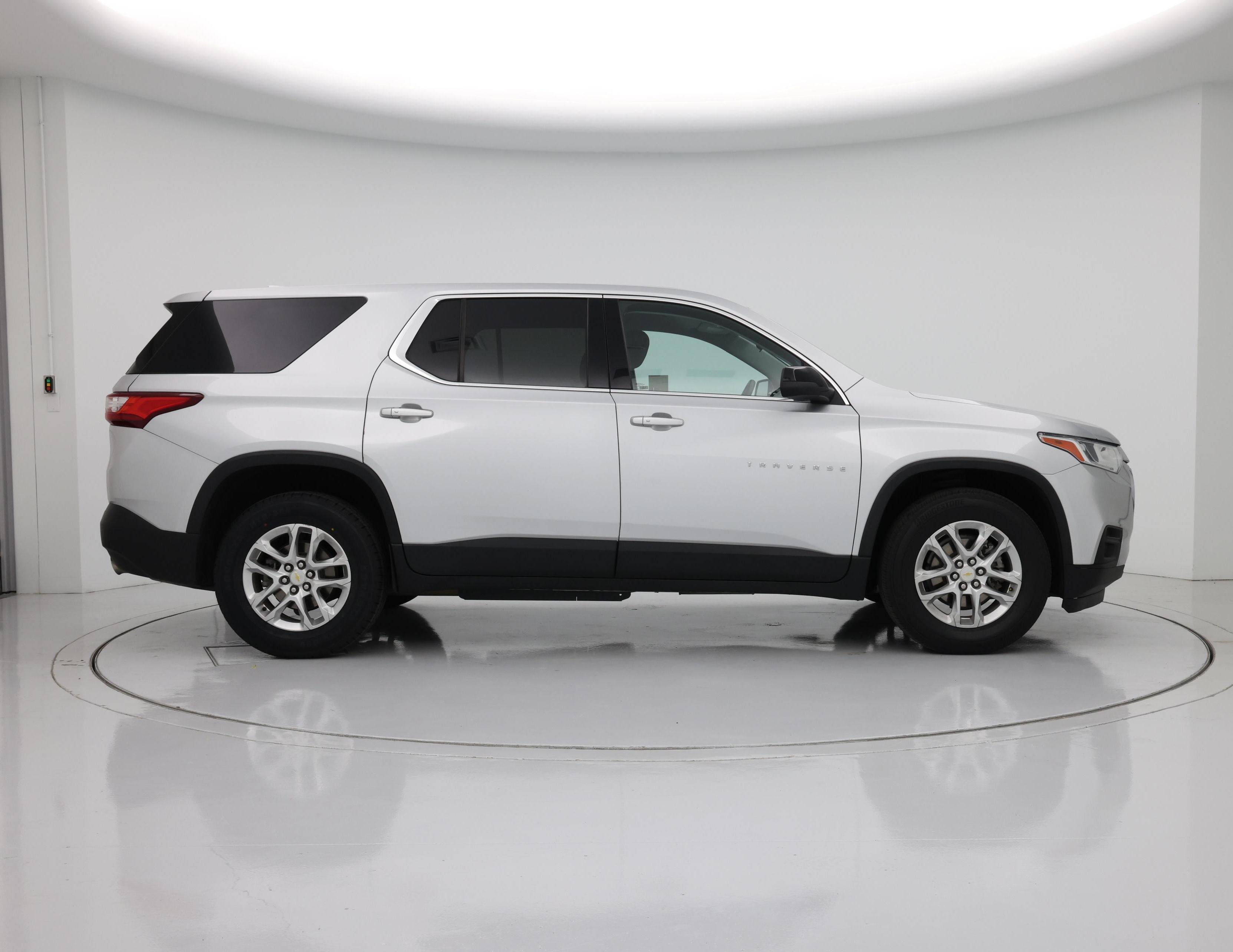 Thumbnail: 2021 Chevrolet Traverse - 7