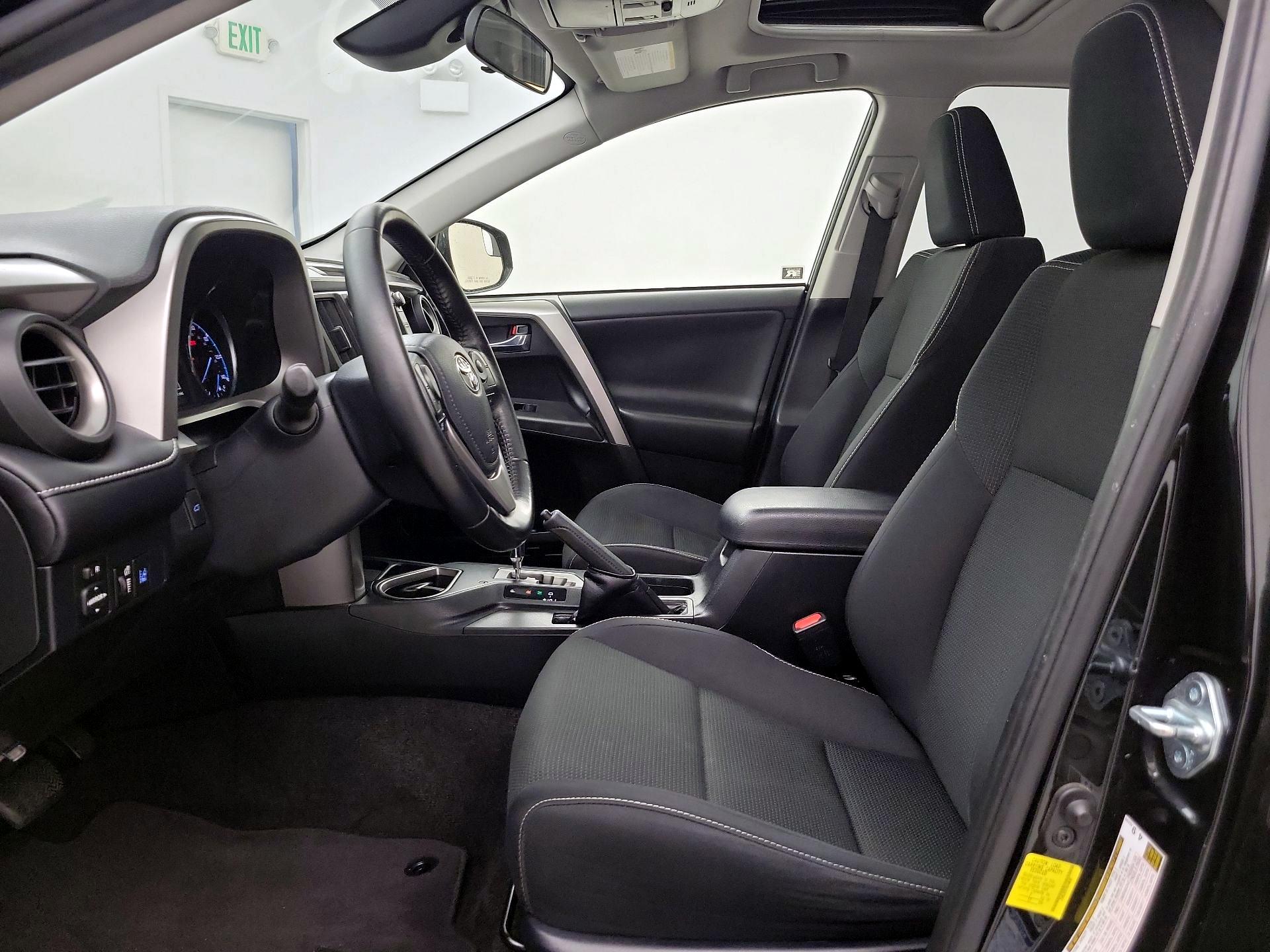 Thumbnail: 2017 Toyota RAV4 - 11