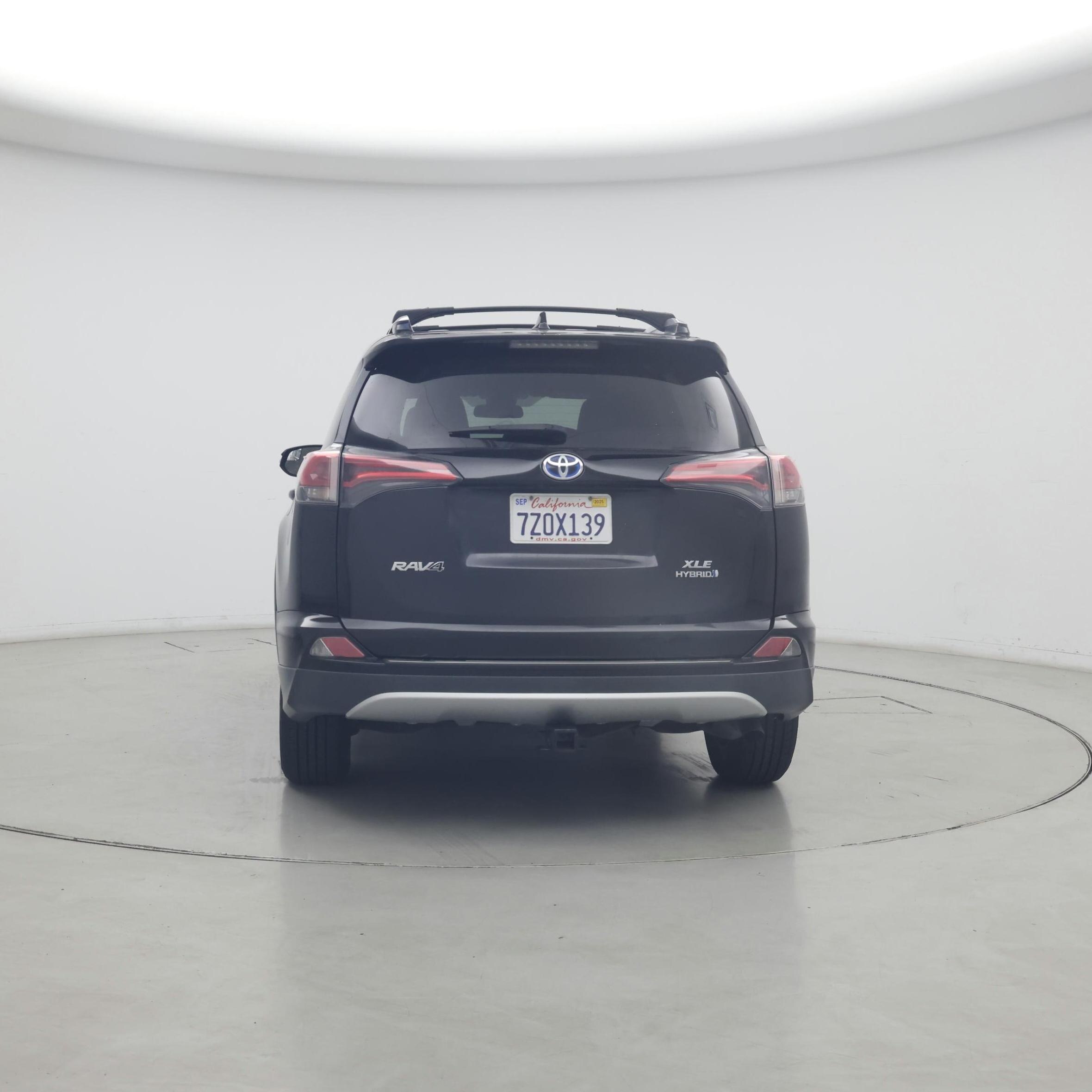 Thumbnail: 2017 Toyota RAV4 - 6
