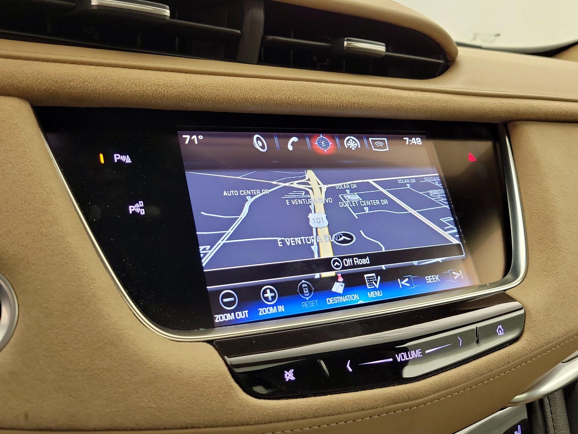 Thumbnail: 2017 Cadillac XT5 - 14