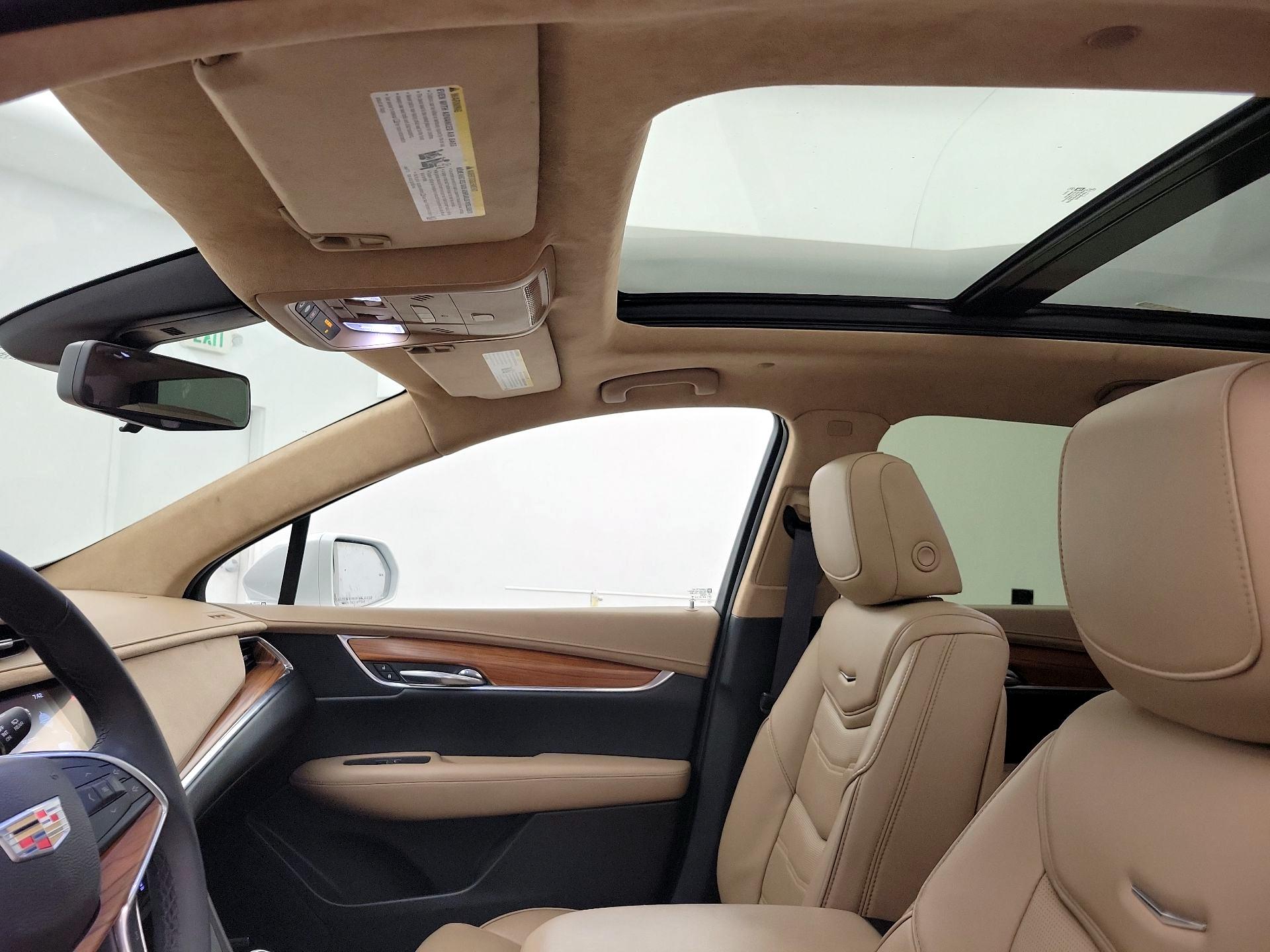 Thumbnail: 2017 Cadillac XT5 - 20