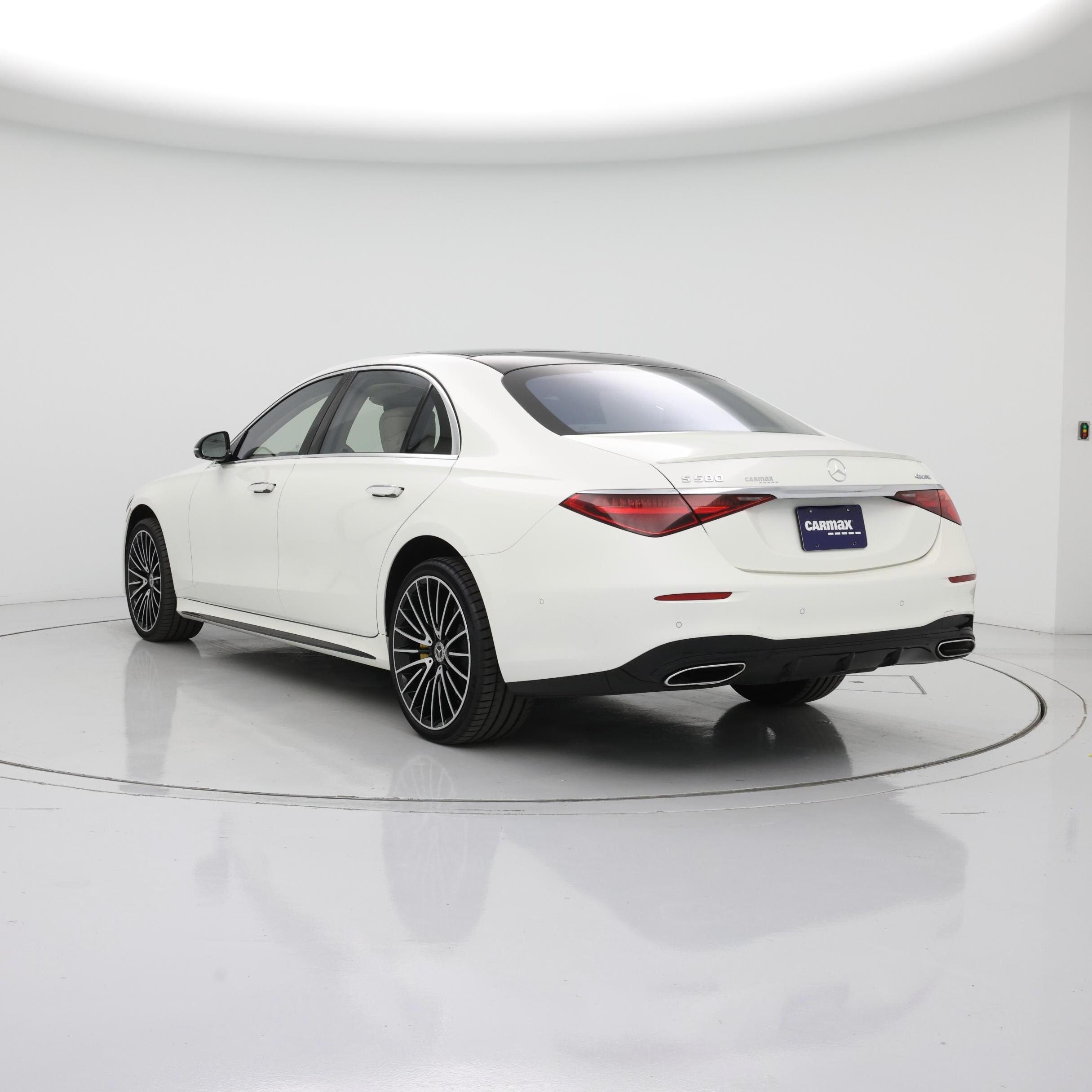 Thumbnail: 2021 Mercedes-Benz S-Class - 2