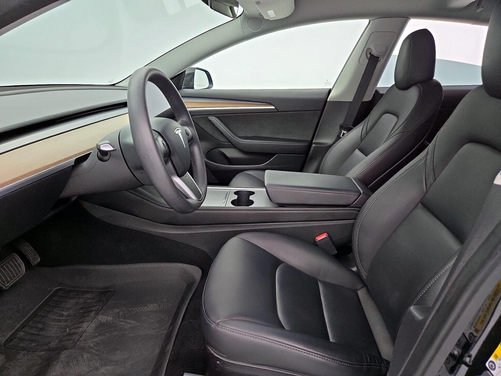 Thumbnail: 2023 Tesla Model 3 - 11