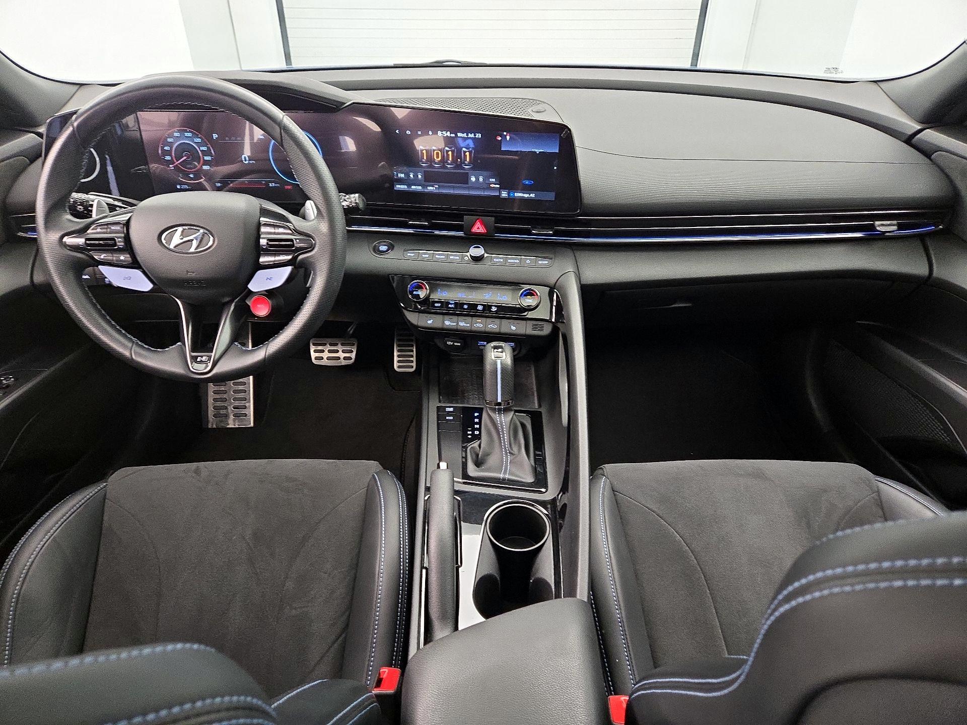 Thumbnail: 2022 Hyundai Elantra - 9