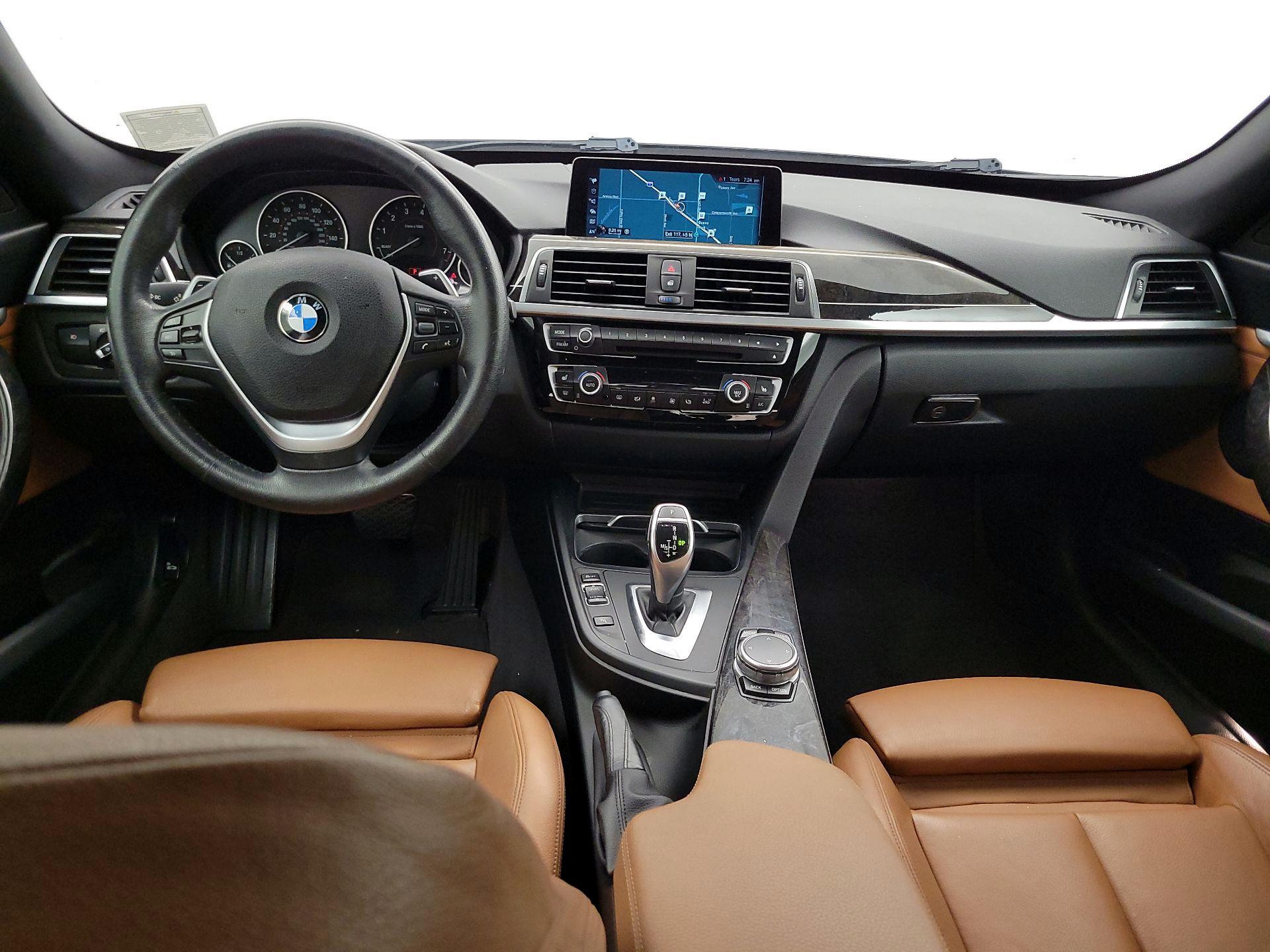 Thumbnail: 2017 BMW 3 Series - 9