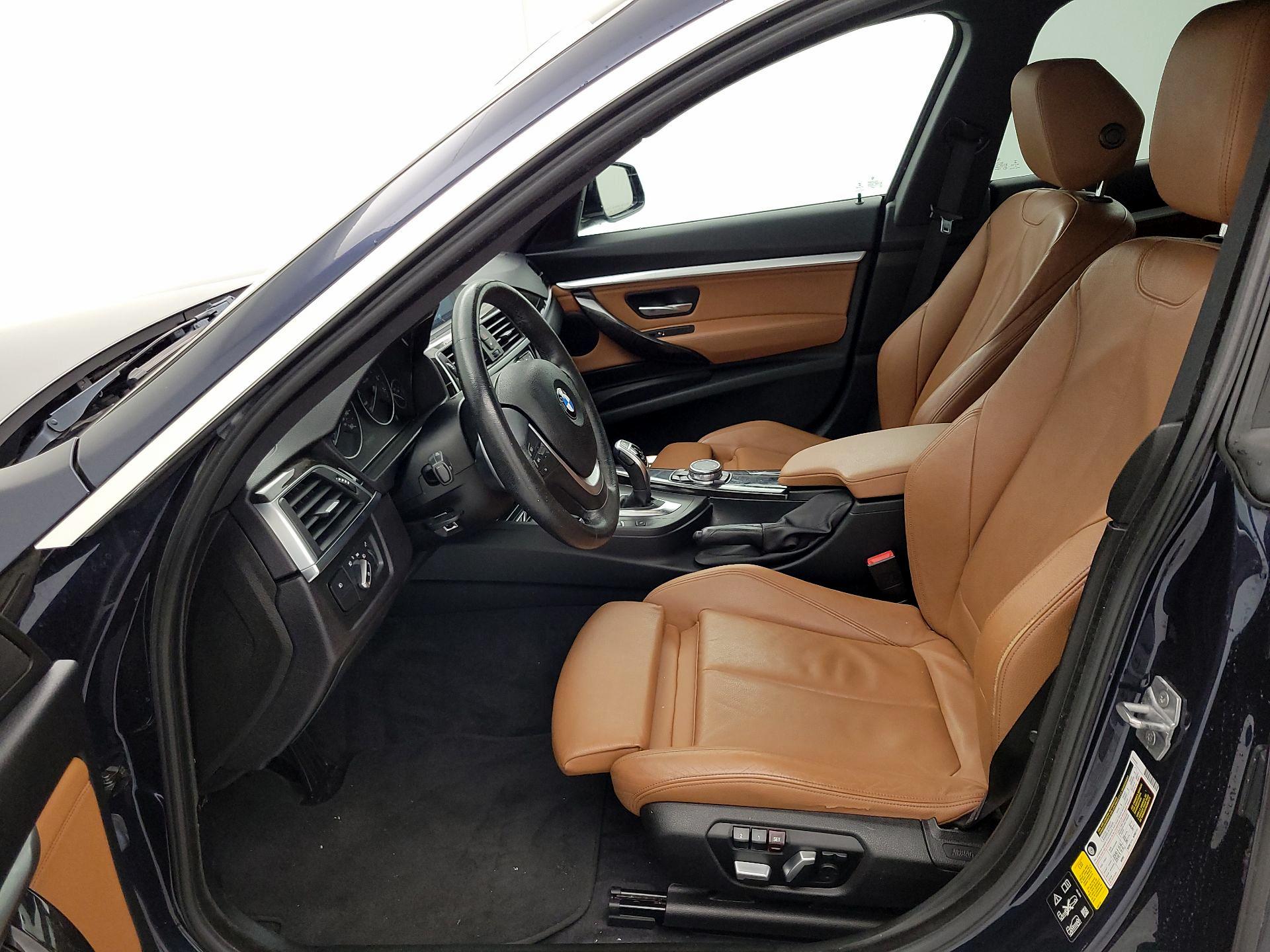Thumbnail: 2017 BMW 3 Series - 11