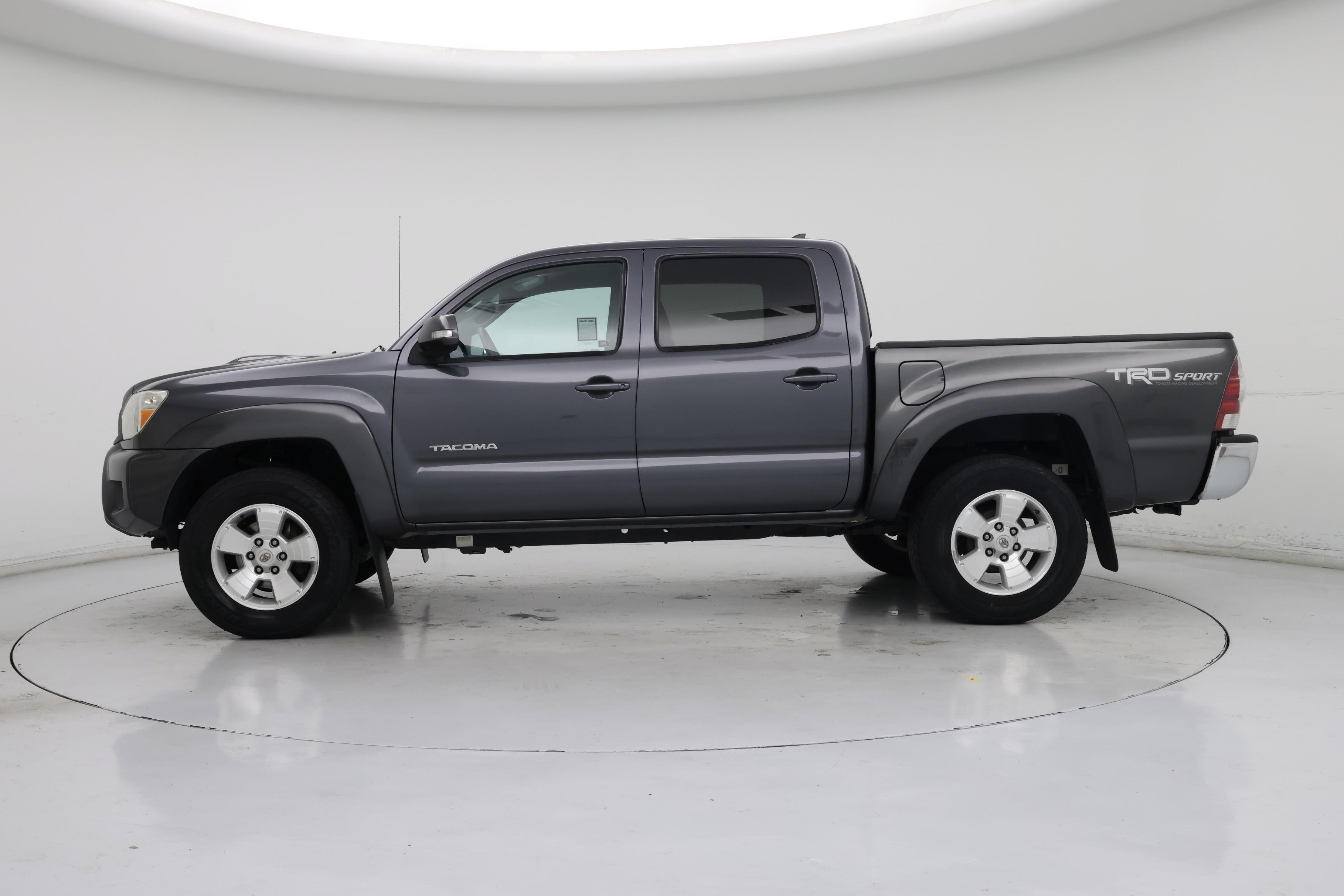 Thumbnail: 2014 Toyota Tacoma - 3