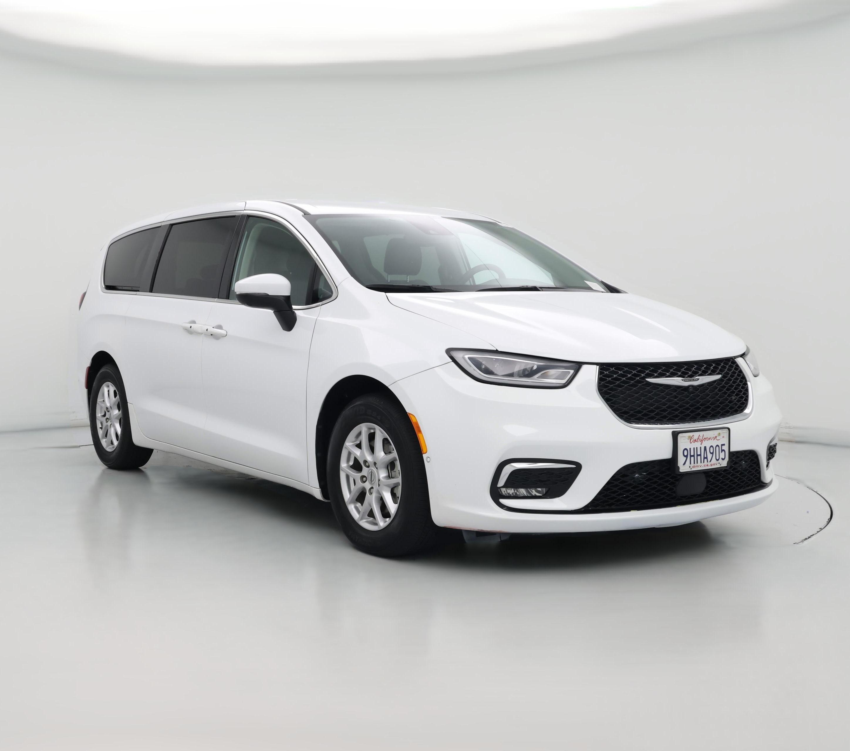 Thumbnail: 2023 Chrysler Pacifica - 1