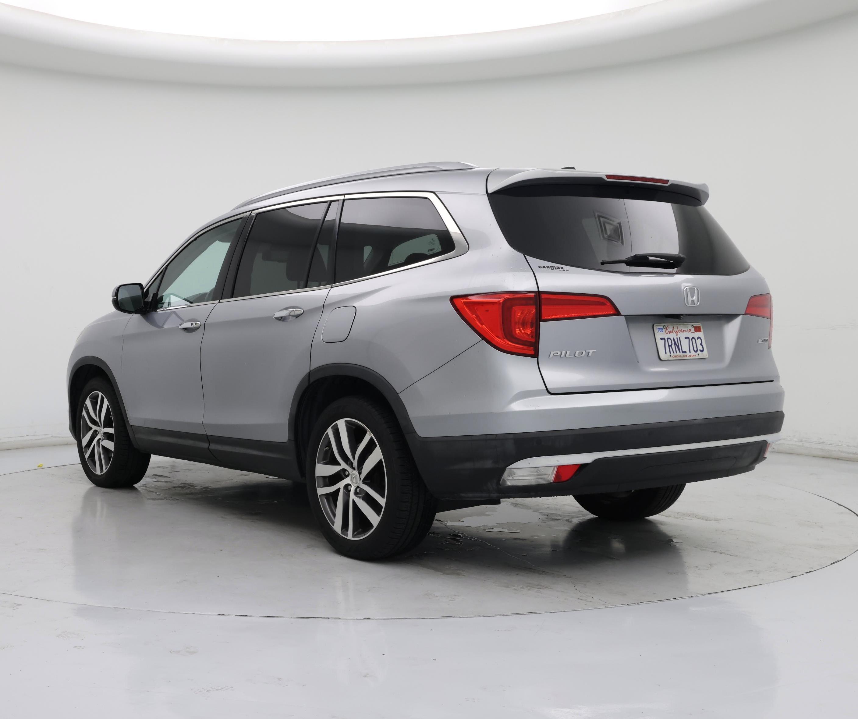 Thumbnail: 2016 Honda Pilot - 2