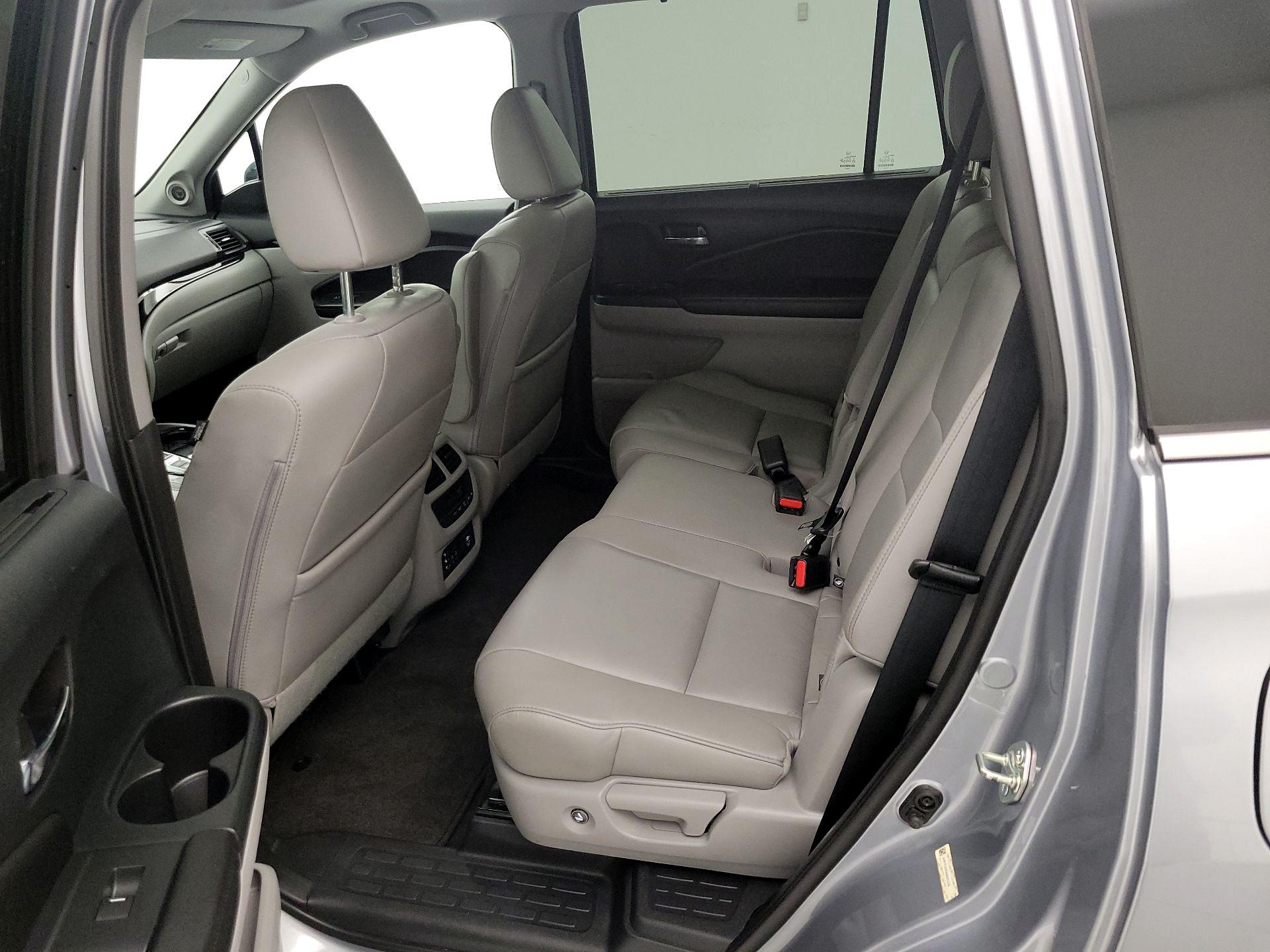 Thumbnail: 2016 Honda Pilot - 20