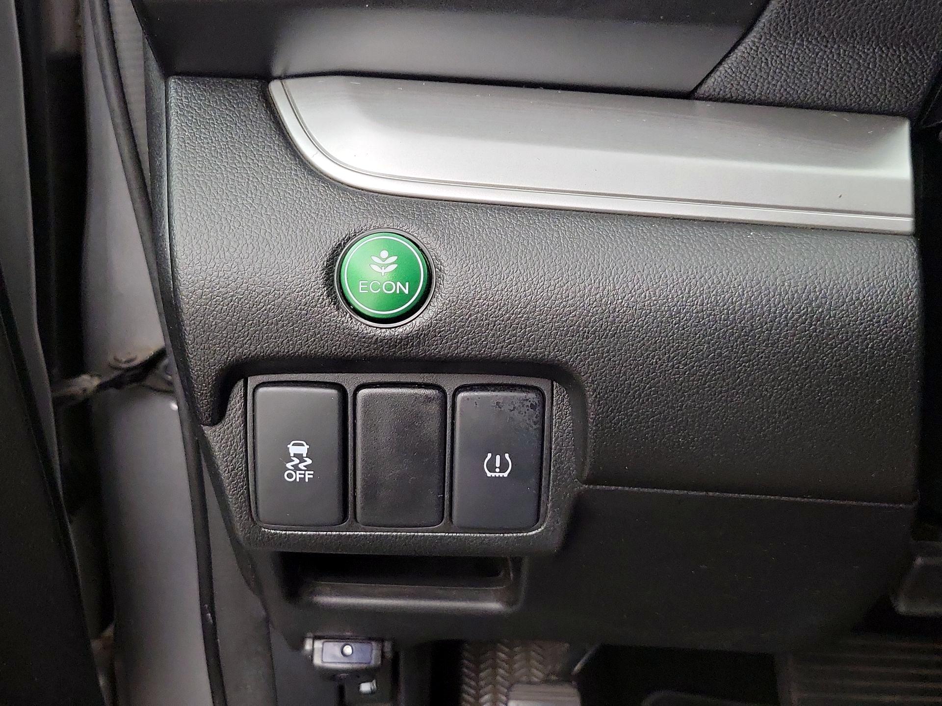 Thumbnail: 2016 Honda CR-V - 13