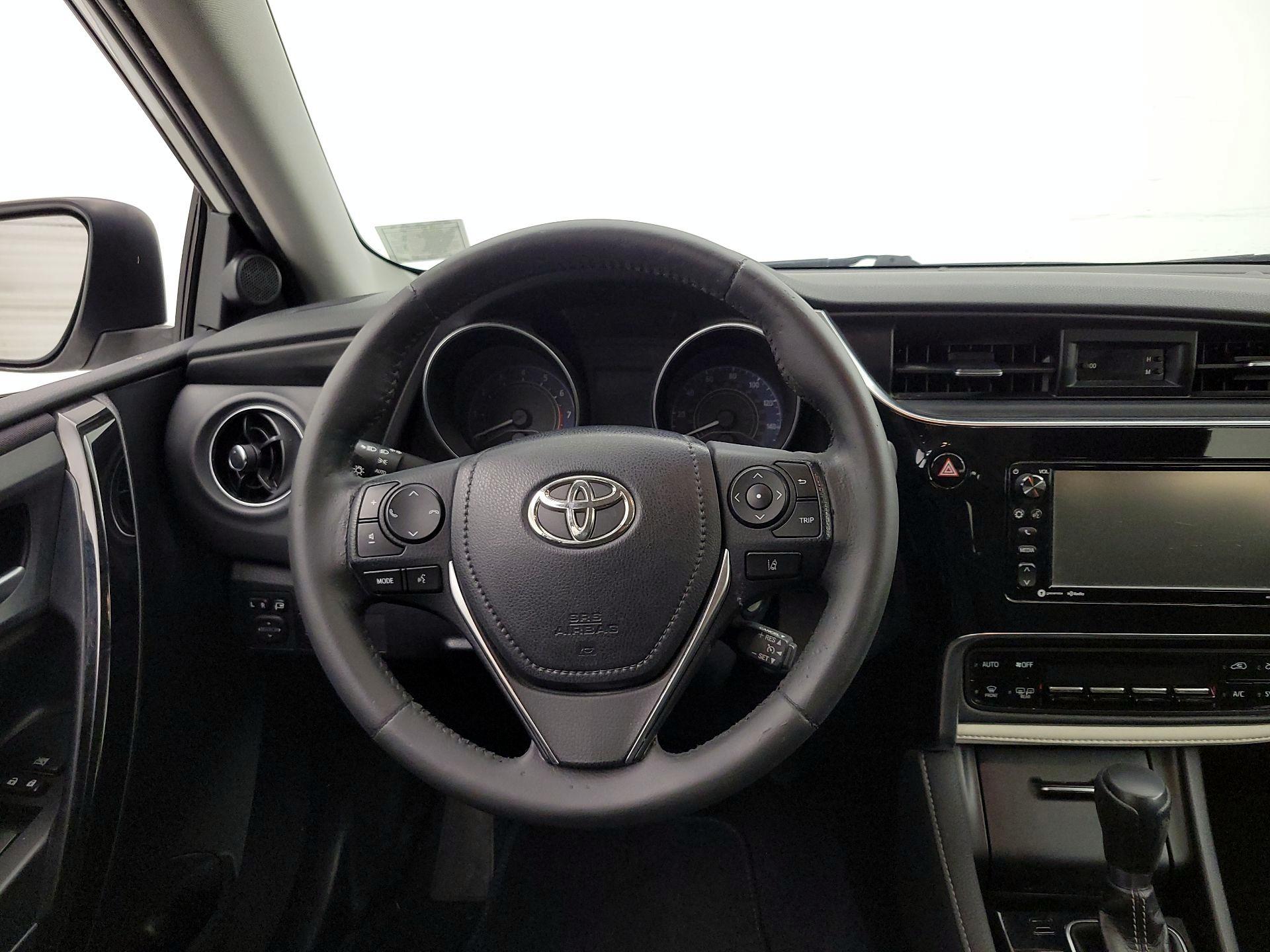 Thumbnail: 2017 Toyota Corolla iM - 10