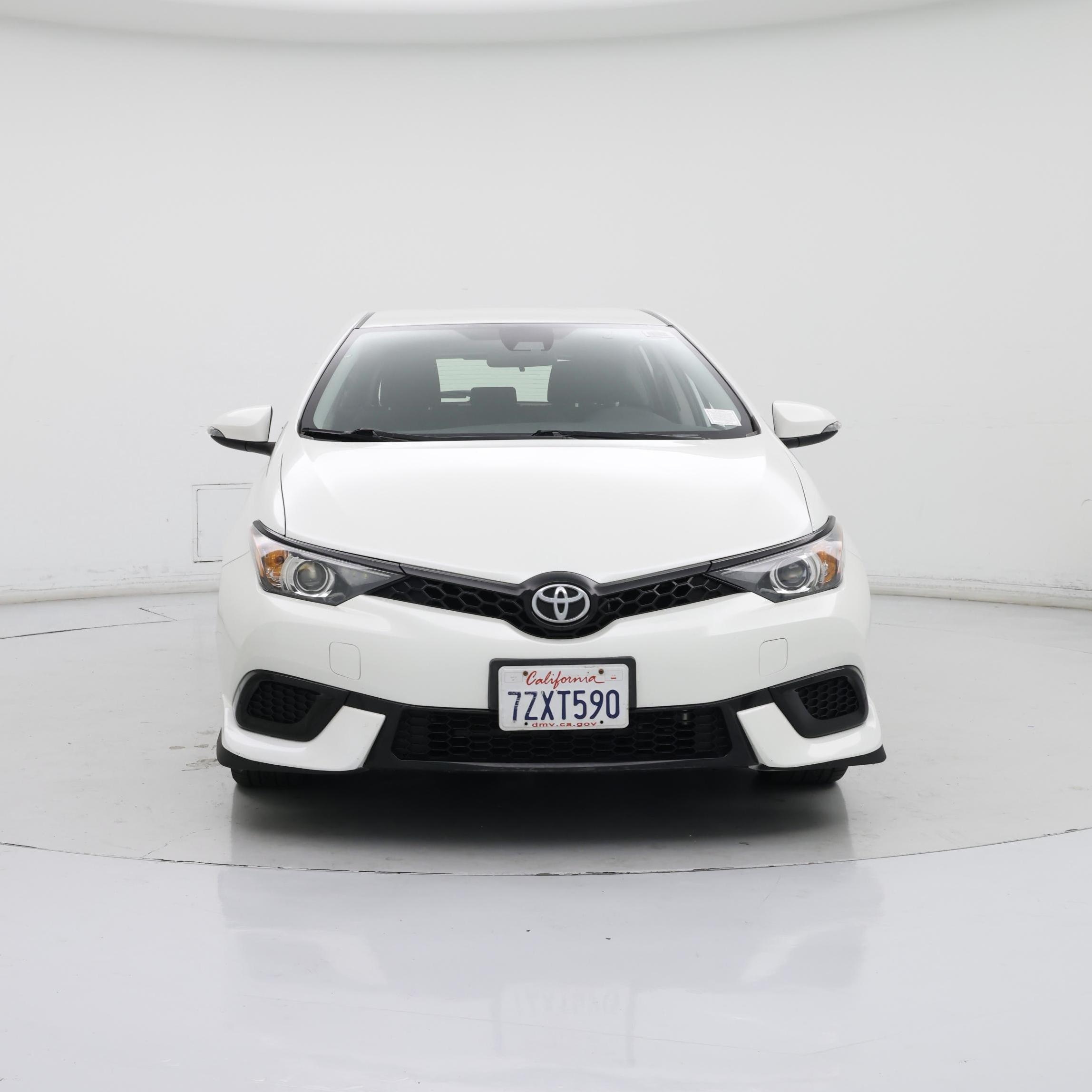 Thumbnail: 2017 Toyota Corolla iM - 5