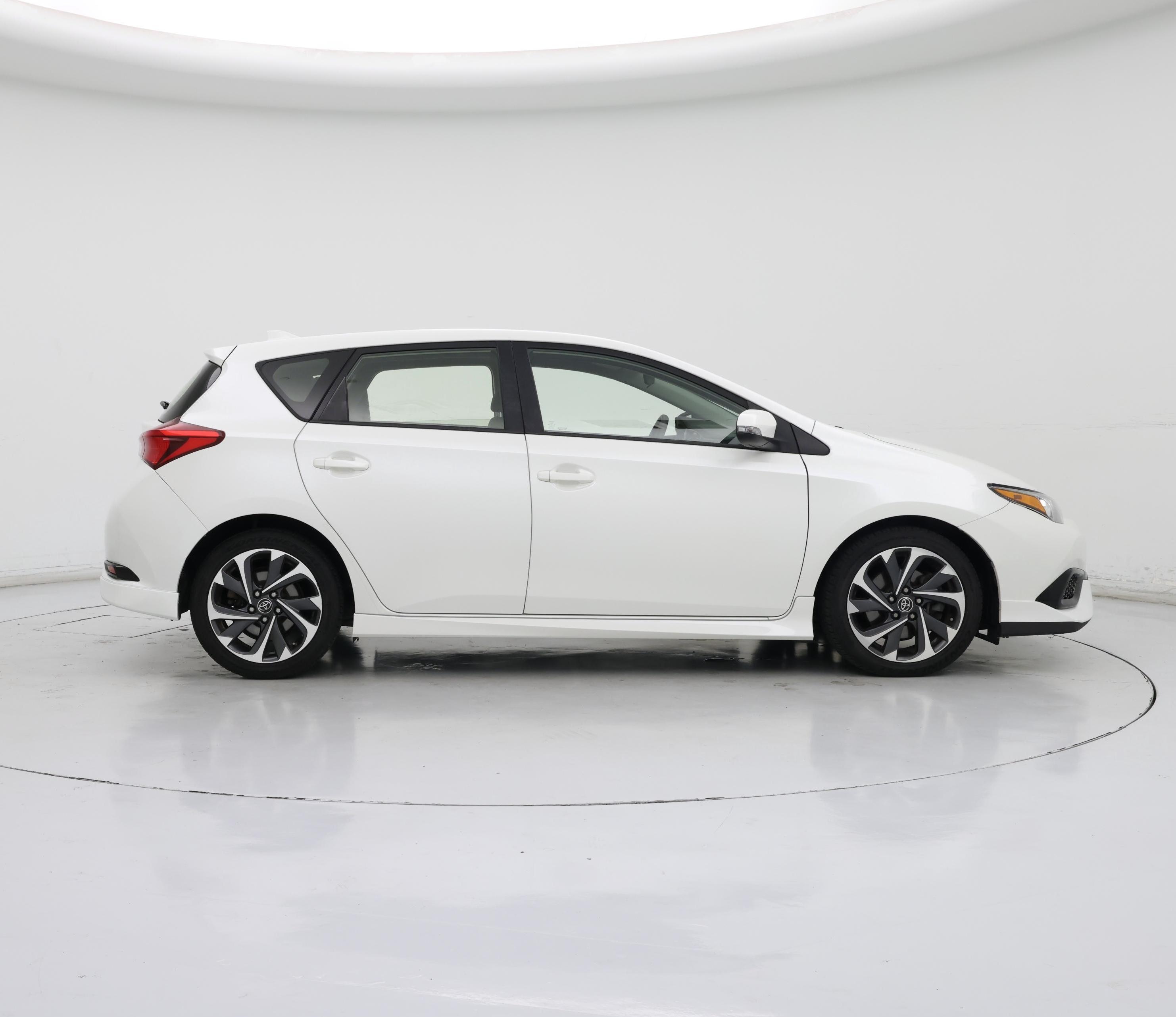 Thumbnail: 2017 Toyota Corolla iM - 7
