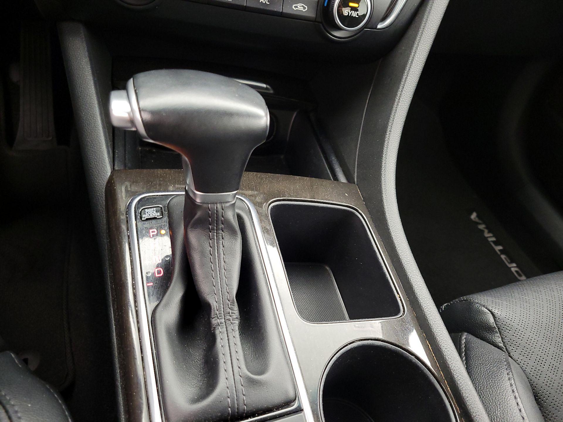 Thumbnail: 2016 Kia Optima - 17