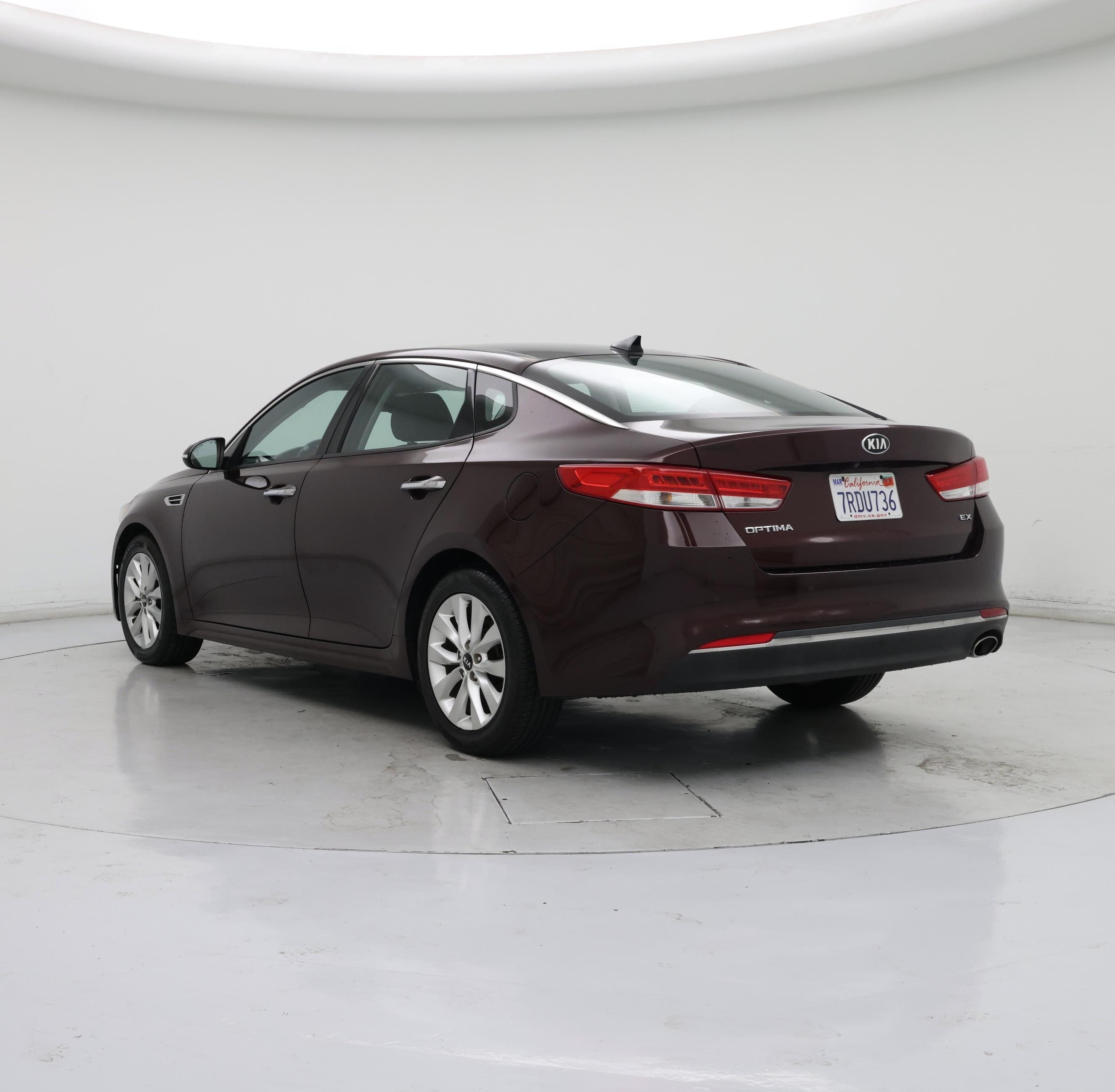 Thumbnail: 2016 Kia Optima - 2