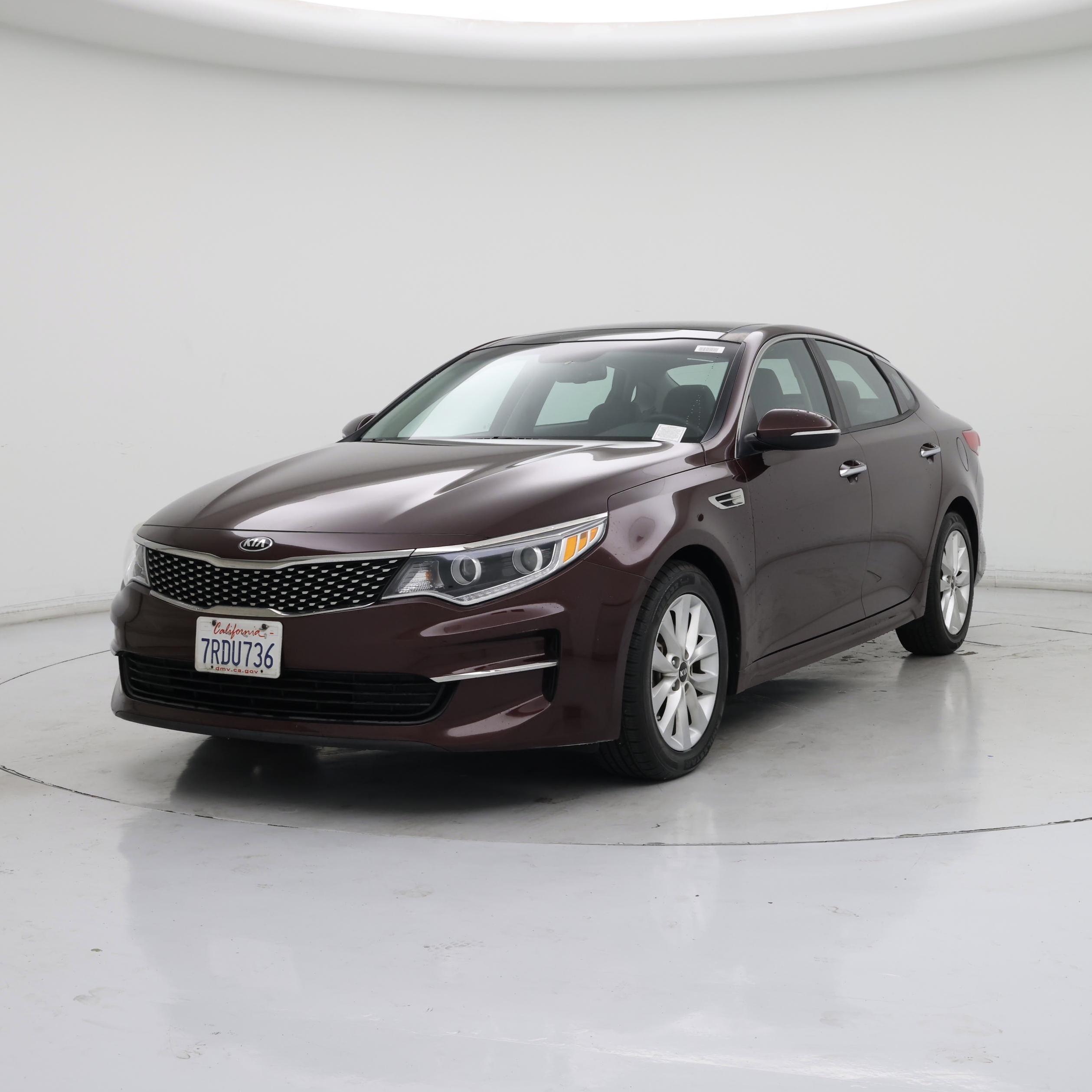 Thumbnail: 2016 Kia Optima - 4
