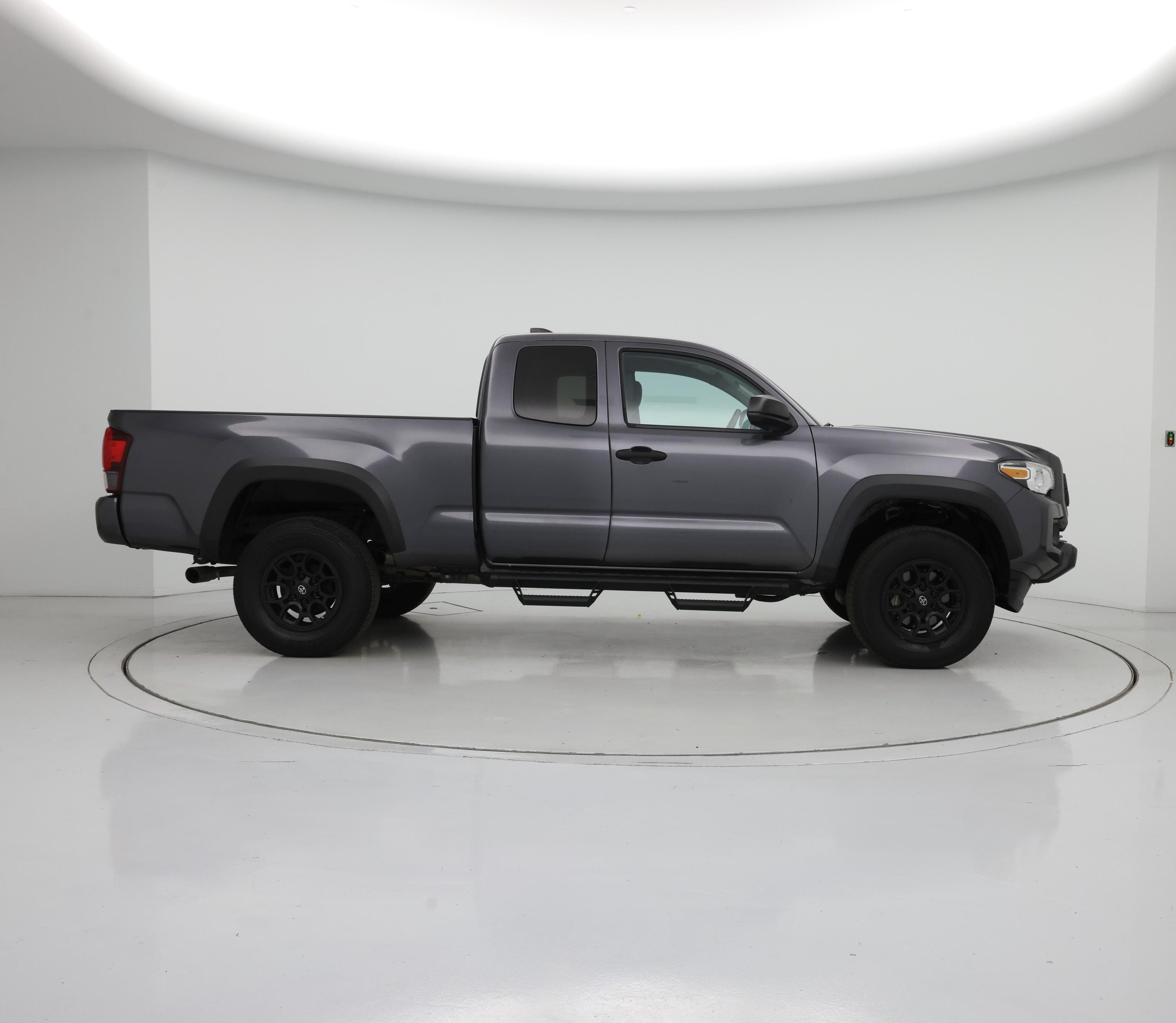 Thumbnail: 2020 Toyota Tacoma - 7