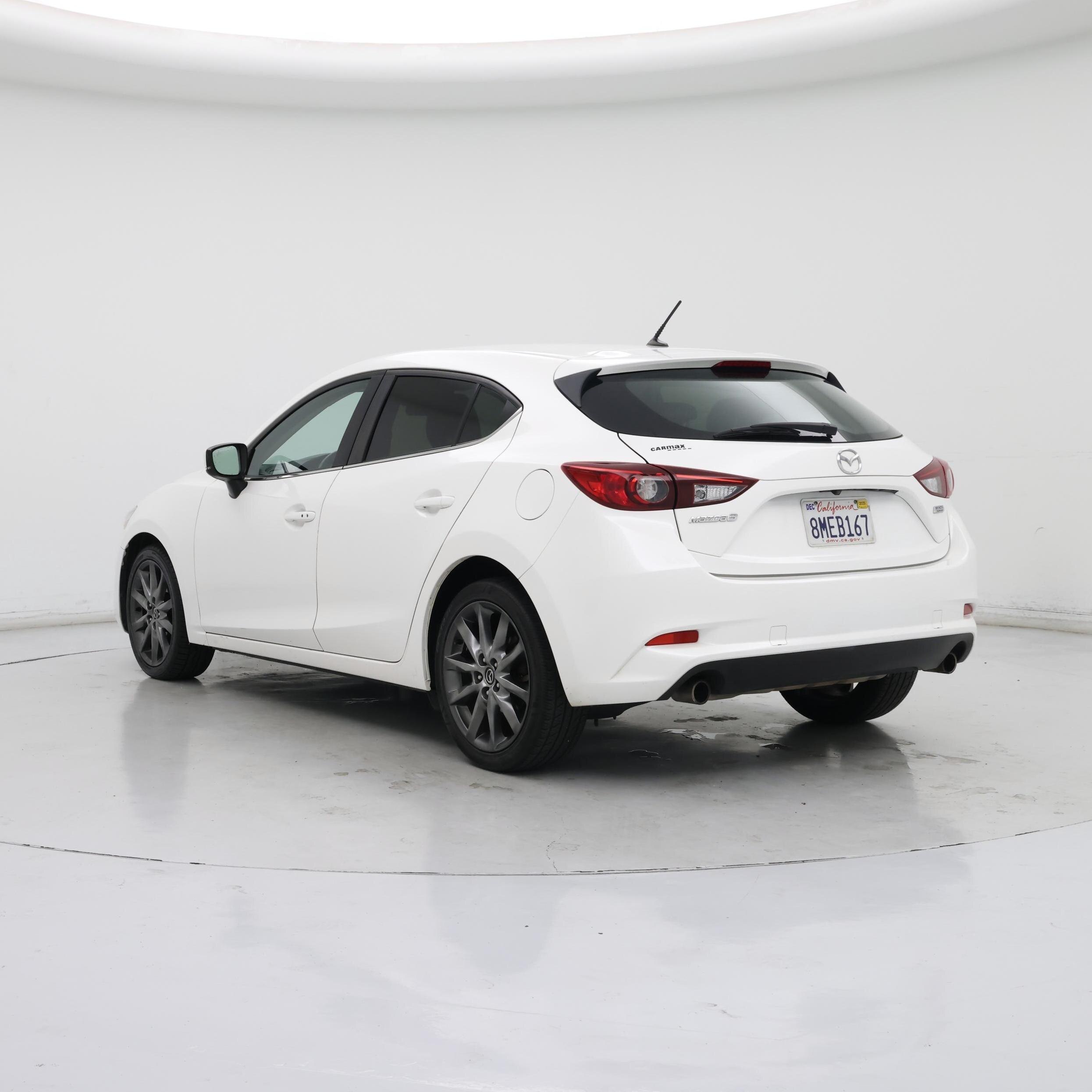 Thumbnail: 2018 Mazda Mazda3 - 2