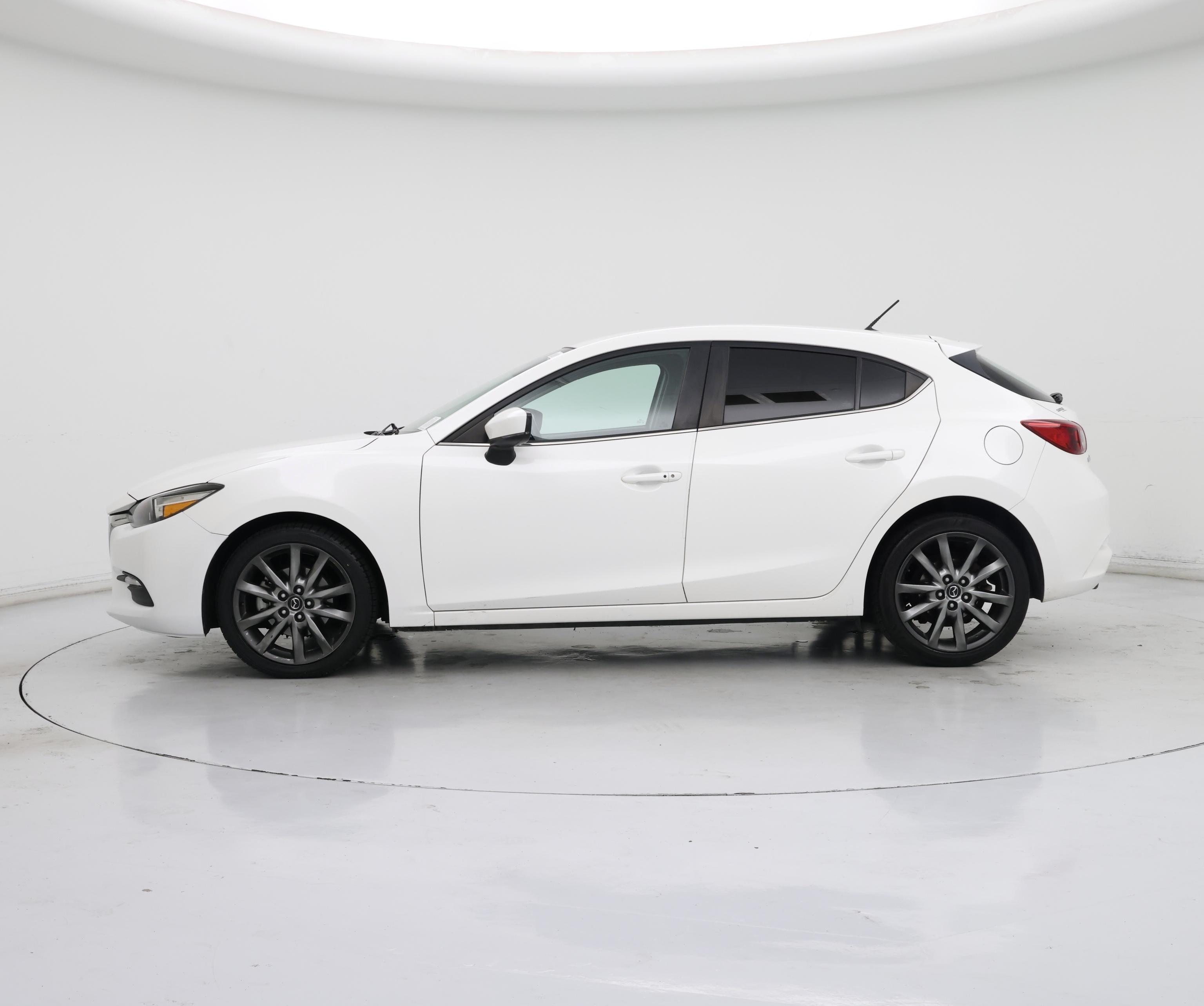 Thumbnail: 2018 Mazda Mazda3 - 3