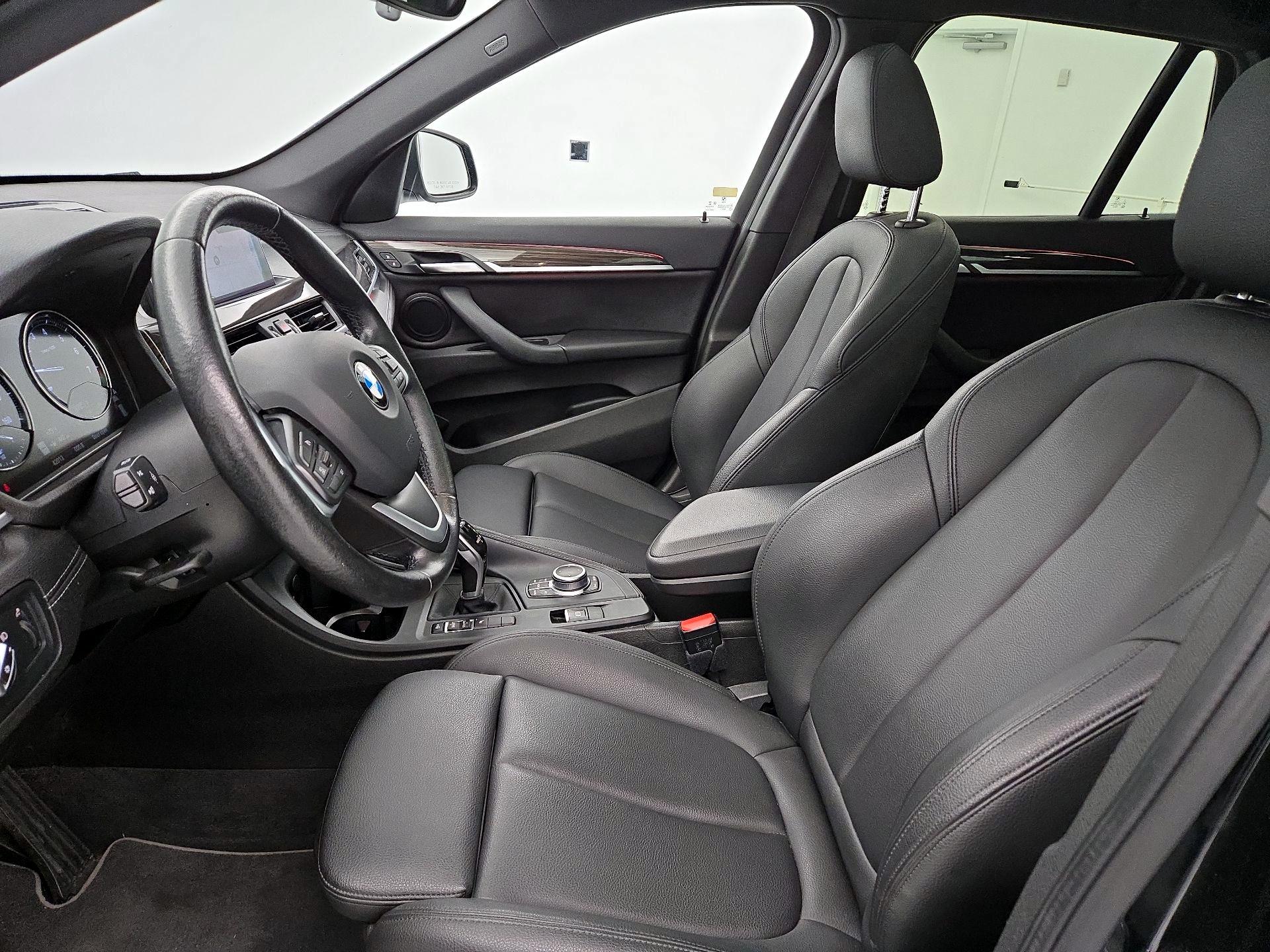 Thumbnail: 2020 BMW X1 - 11