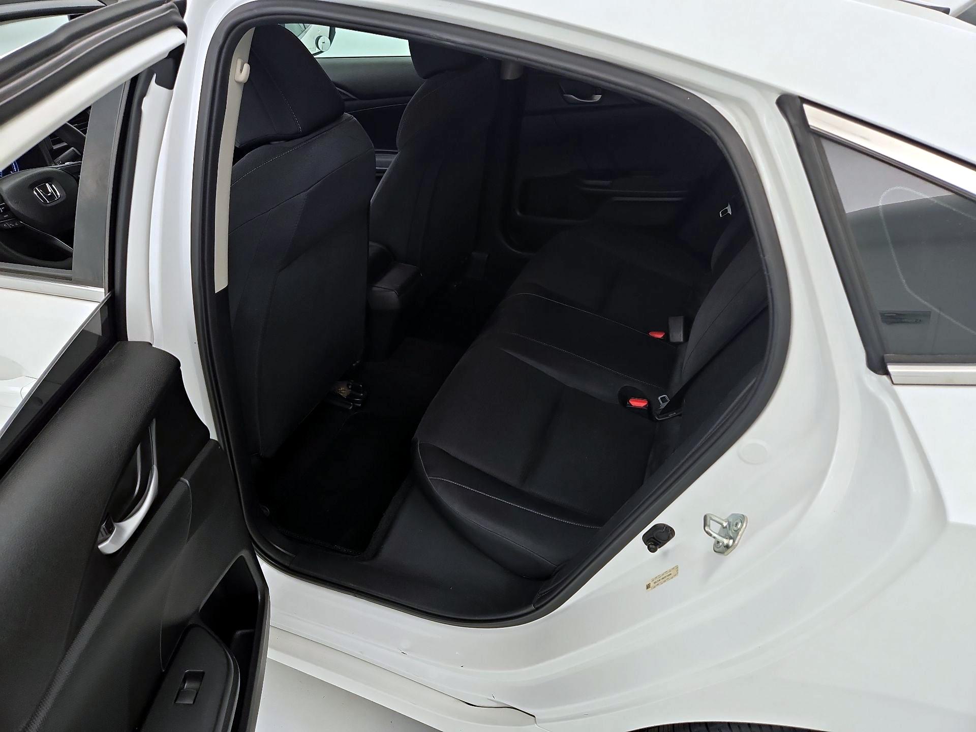 Thumbnail: 2019 Honda Insight - 19