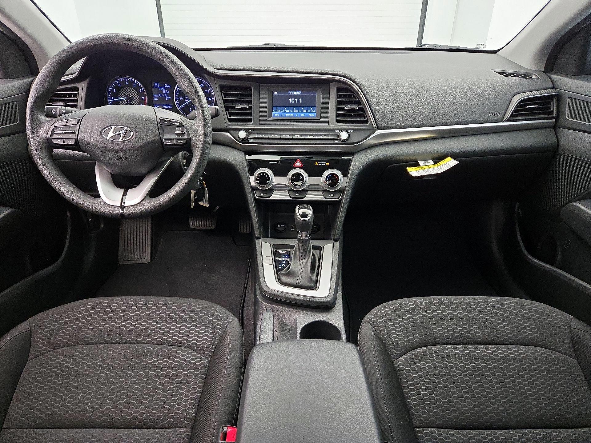 Thumbnail: 2019 Hyundai Elantra - 9