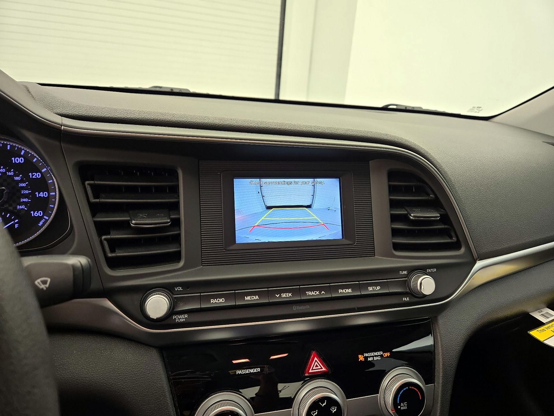 Thumbnail: 2019 Hyundai Elantra - 14