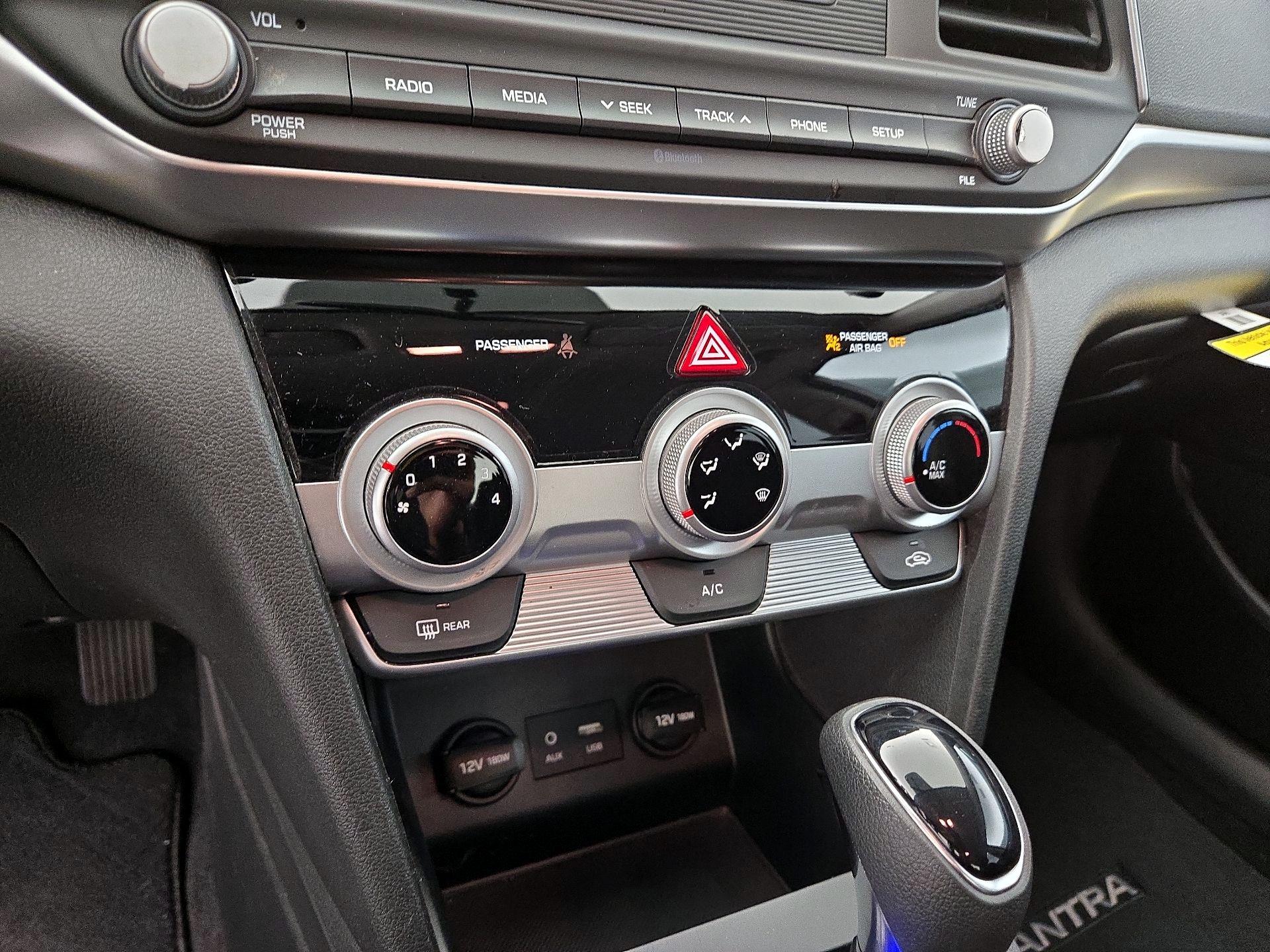 Thumbnail: 2019 Hyundai Elantra - 16