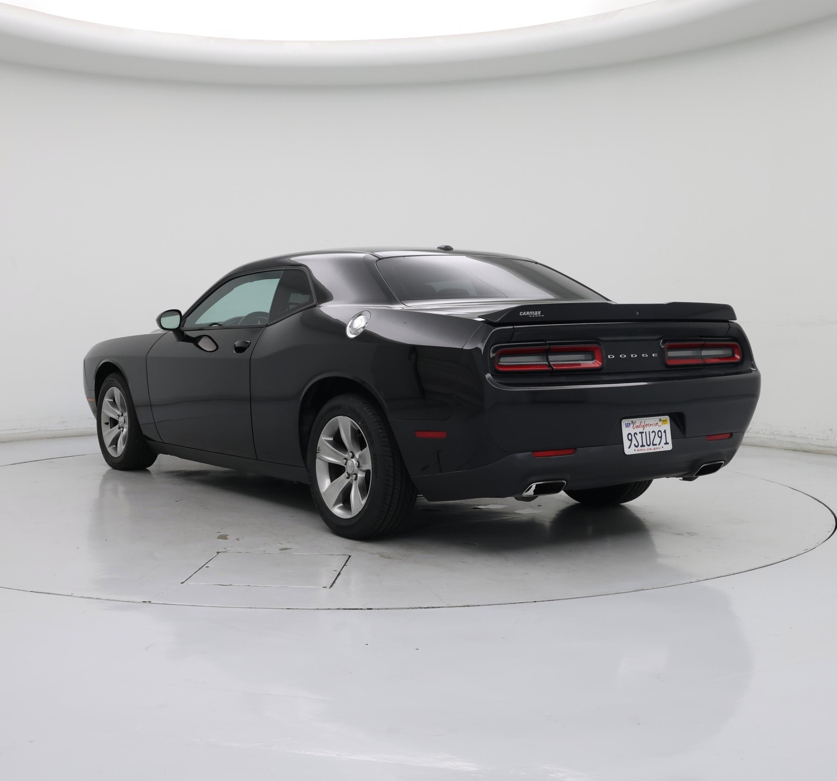 Thumbnail: 2018 Dodge Challenger - 2