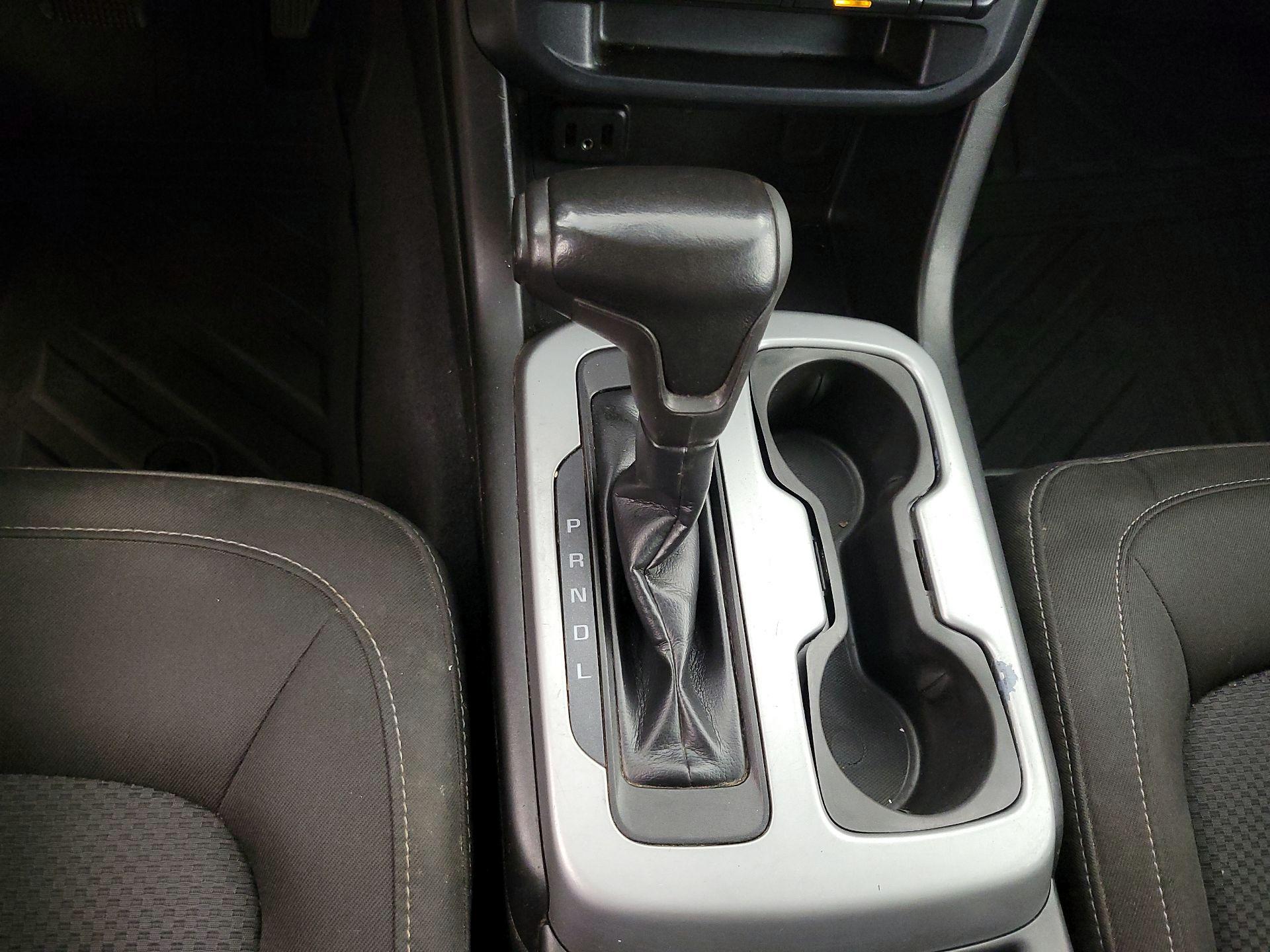 Thumbnail: 2019 Chevrolet Colorado - 17